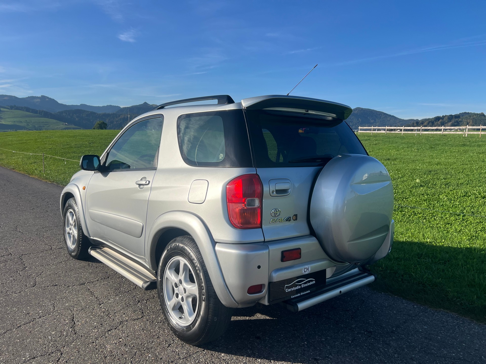 TOYOTA RAV-4 2.0 16V Linea Sol-image-3