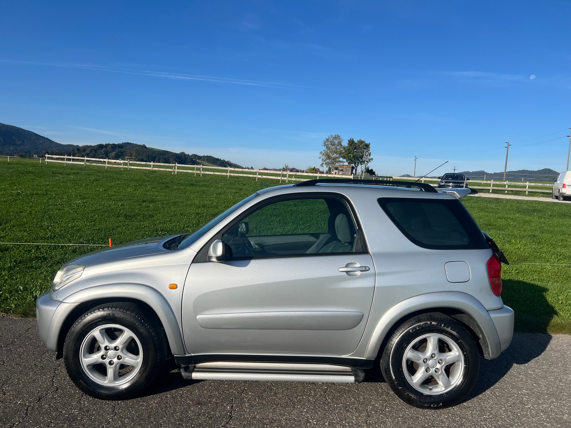 TOYOTA RAV-4 2.0 16V Linea Sol-image-2