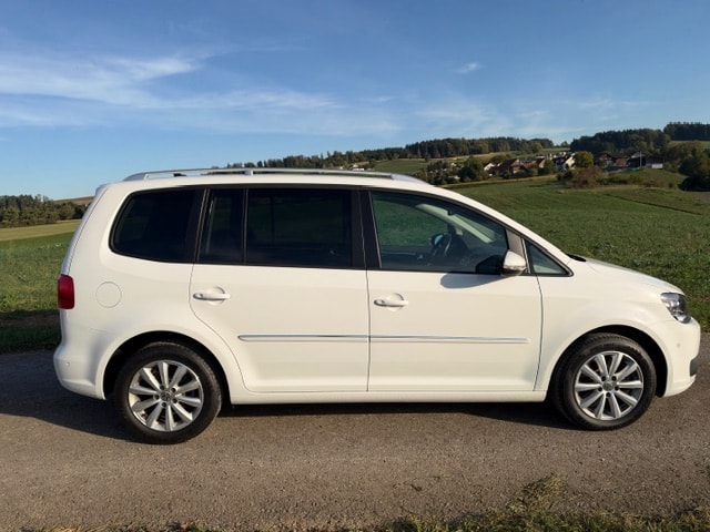 VW Touran 2.0 TDI Highline DSG-image-6