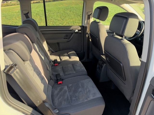 VW Touran 2.0 TDI Highline DSG-image-12