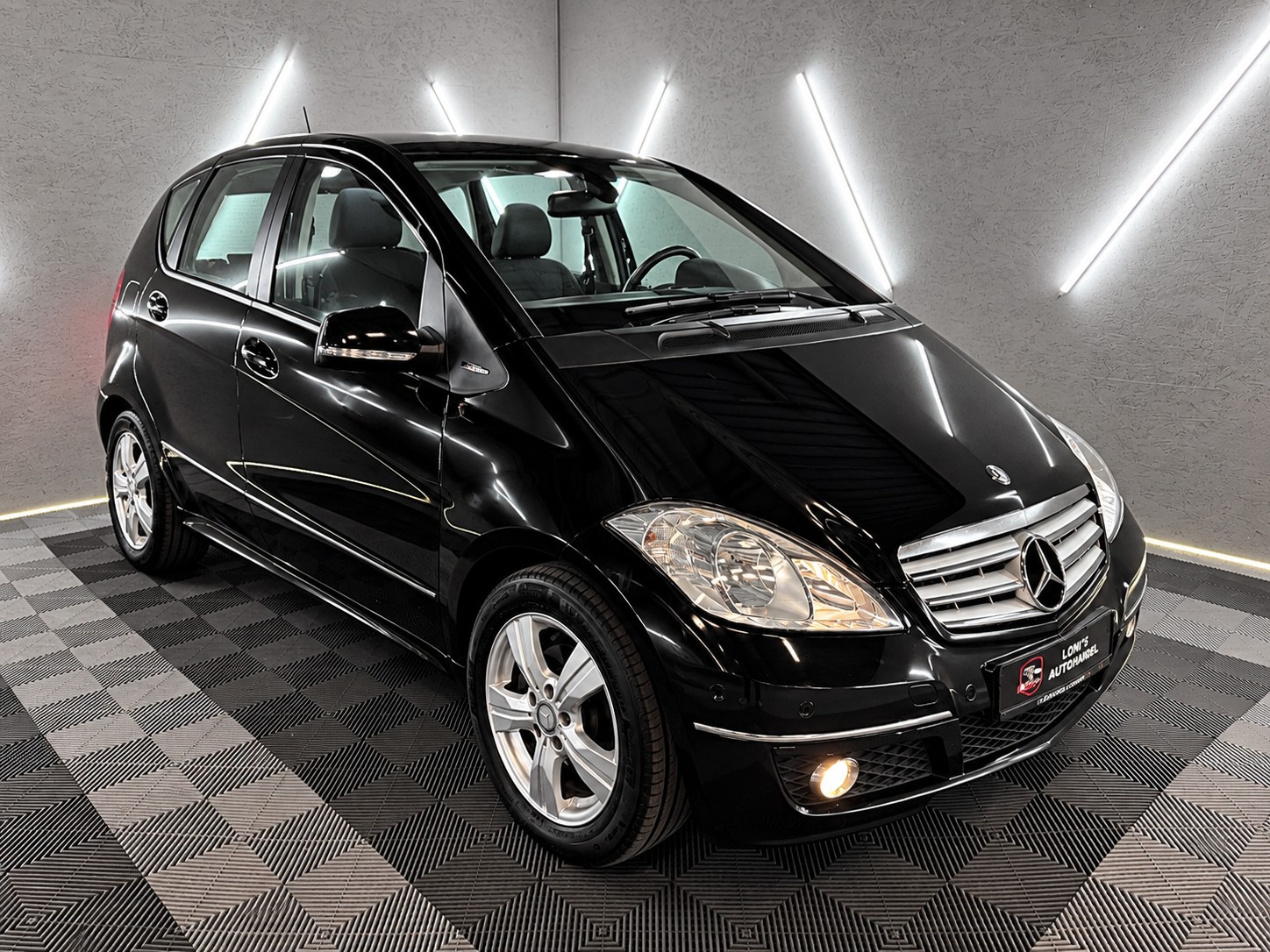 MERCEDES-BENZ A 180 CDI Elégance Autotronic-image-0