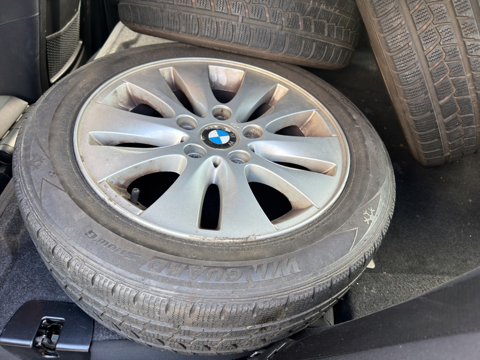 BMW 118i-image-13