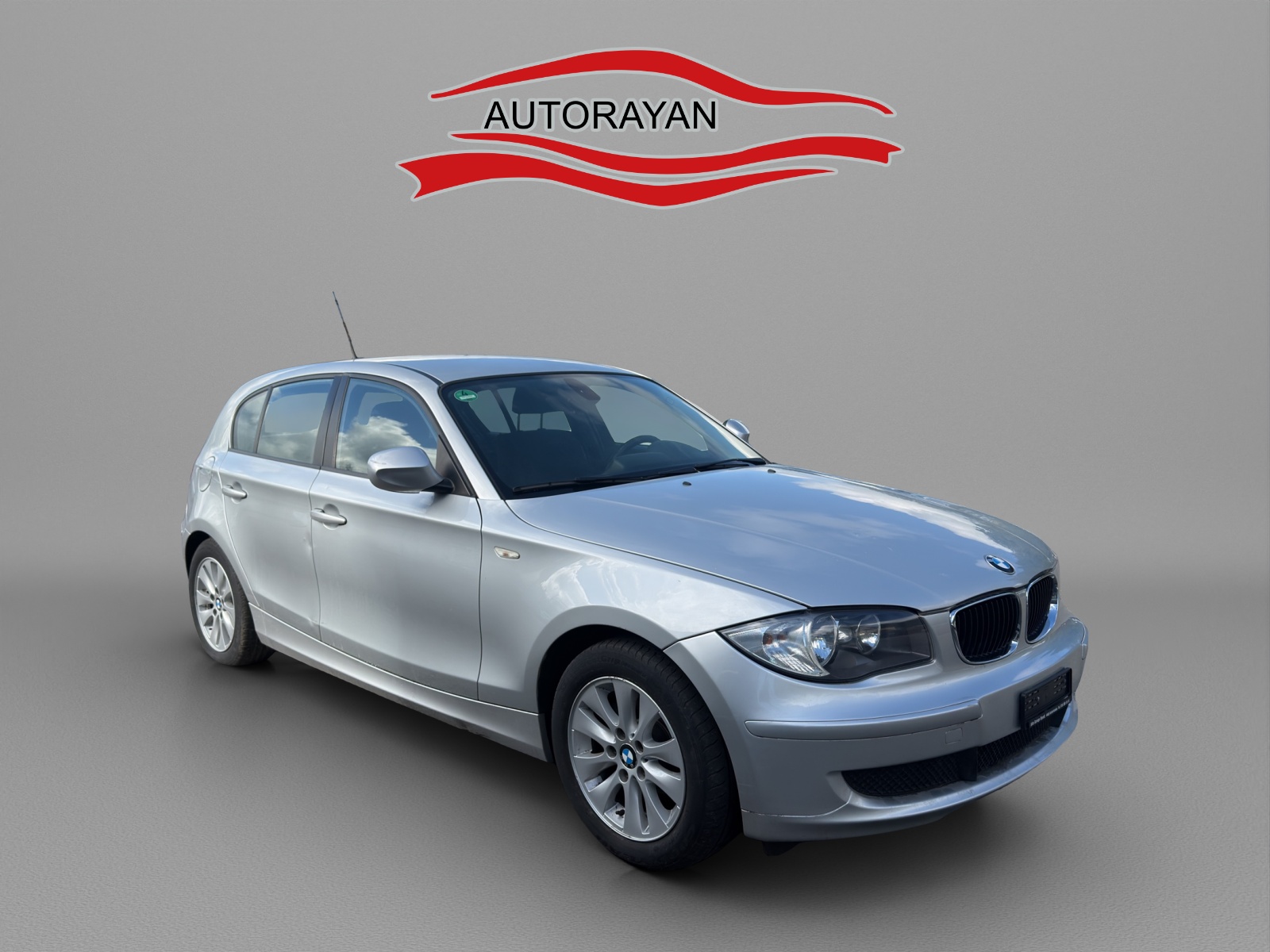 BMW 118i-image-2