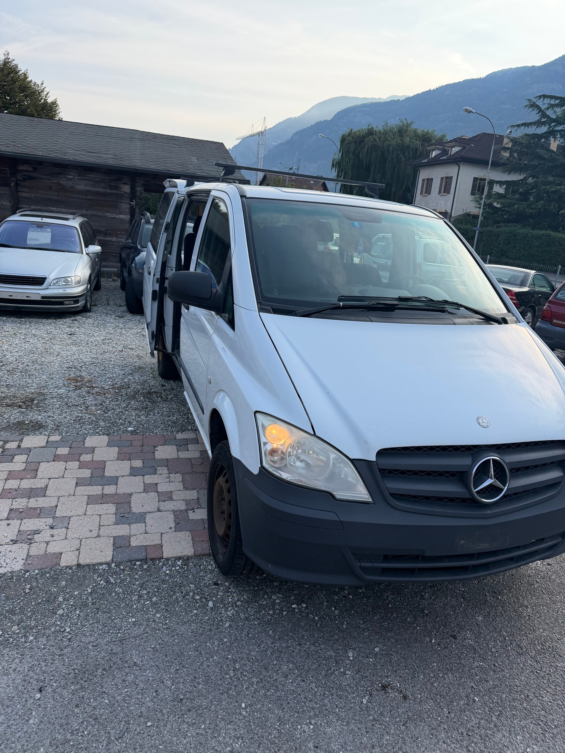 MERCEDES-BENZ Vito 113 CDI Blue Efficiency EL 4Matic A-image-4
