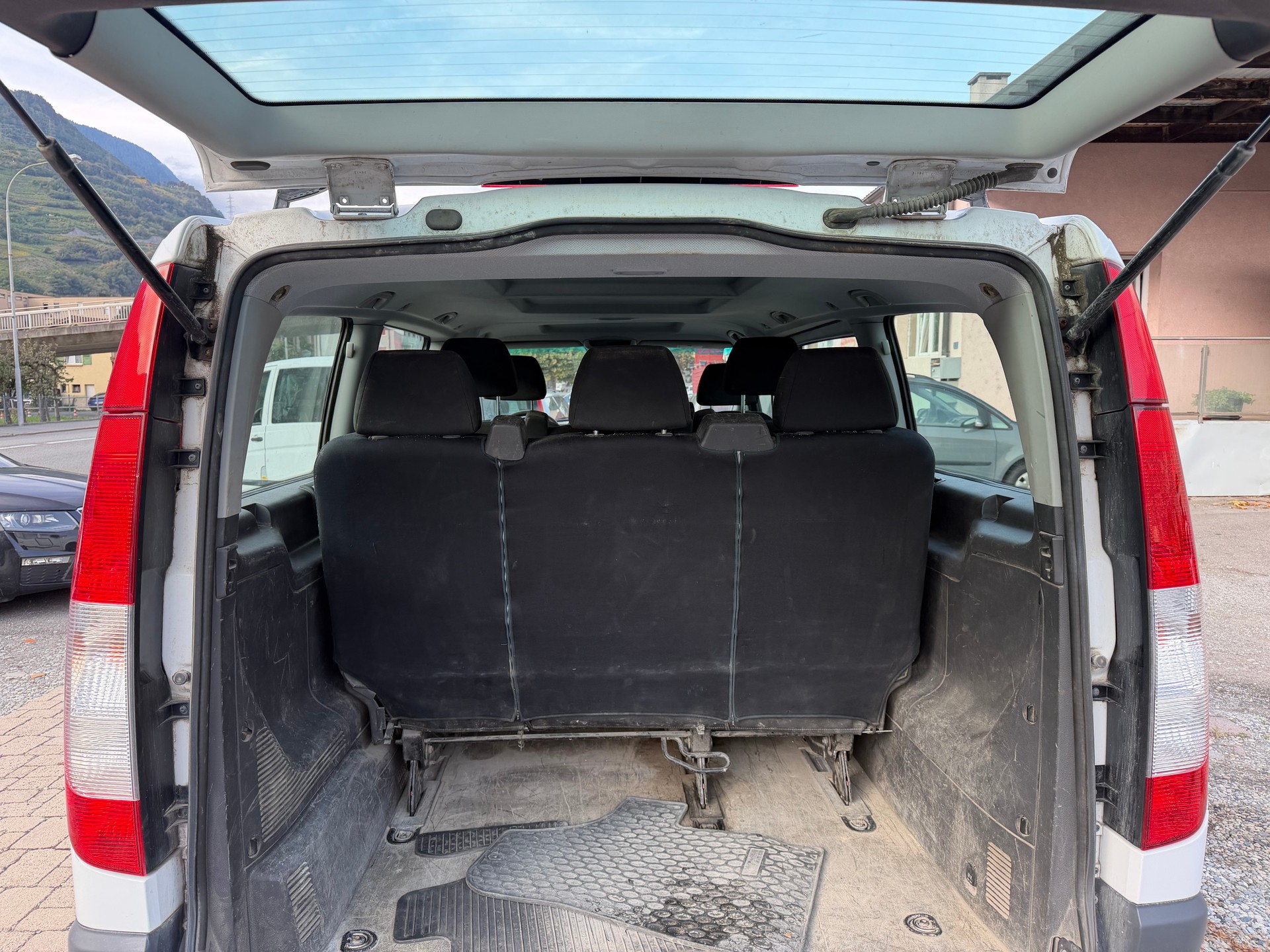 MERCEDES-BENZ Vito 113 CDI Blue Efficiency EL 4Matic A-image-9