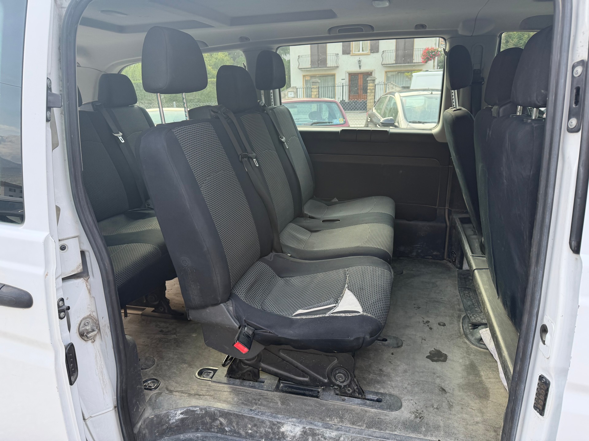 MERCEDES-BENZ Vito 113 CDI Blue Efficiency EL 4Matic A-image-10