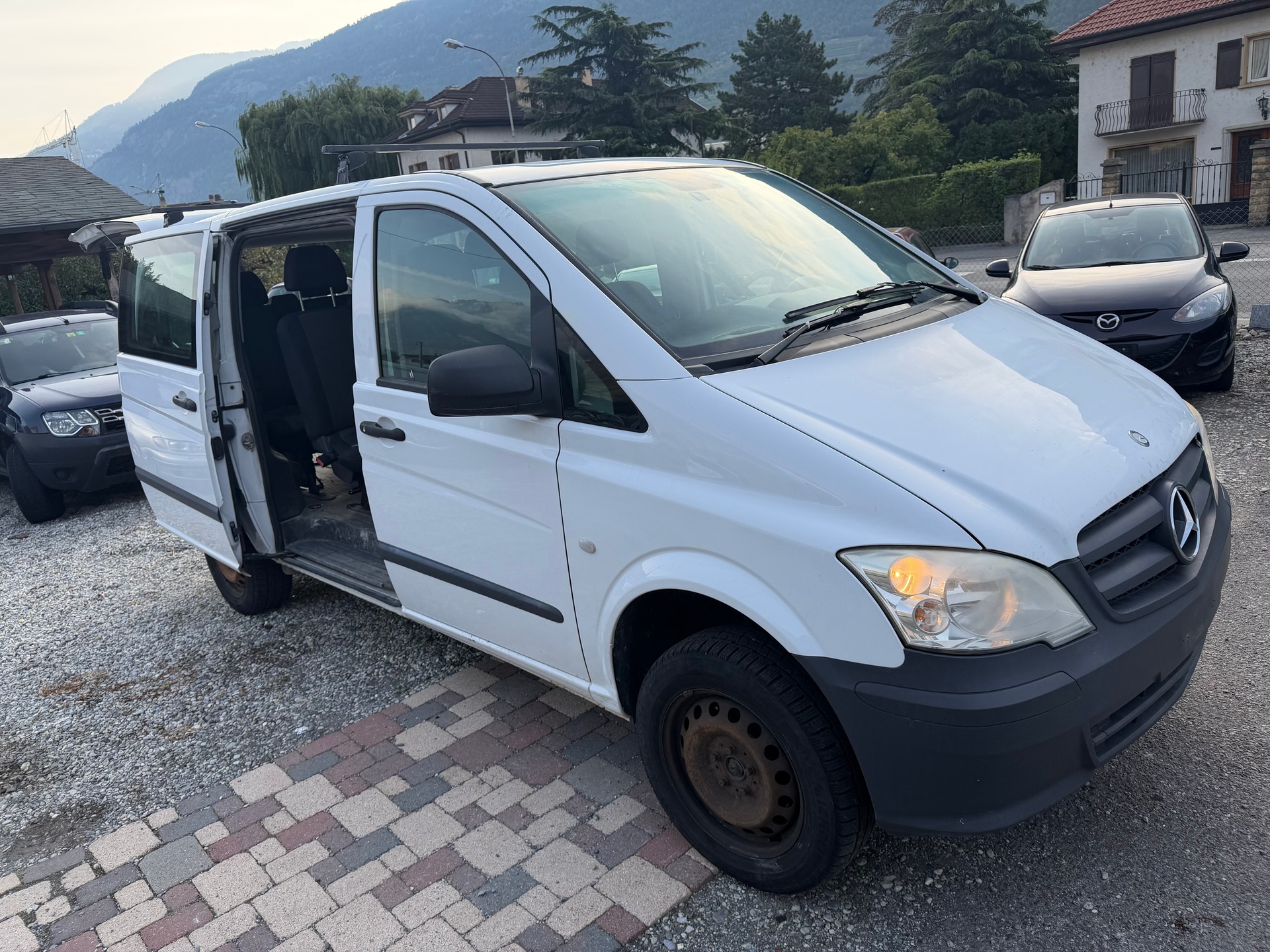 MERCEDES-BENZ Vito 113 CDI Blue Efficiency EL 4Matic A-image-5