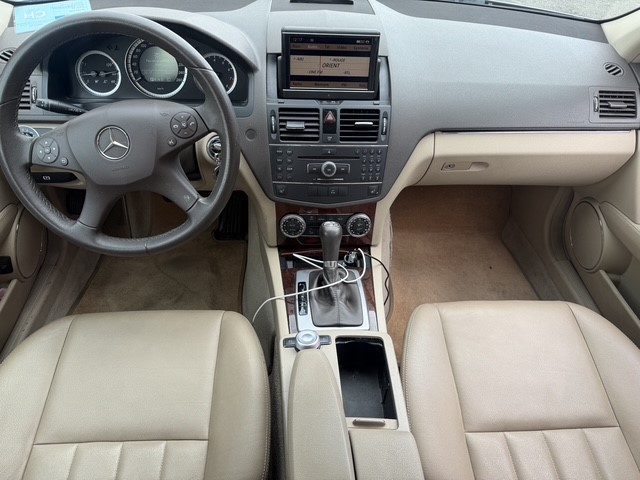 MERCEDES-BENZ C 300 (280) Elégance 4Matic 7G-Tronic-image-8
