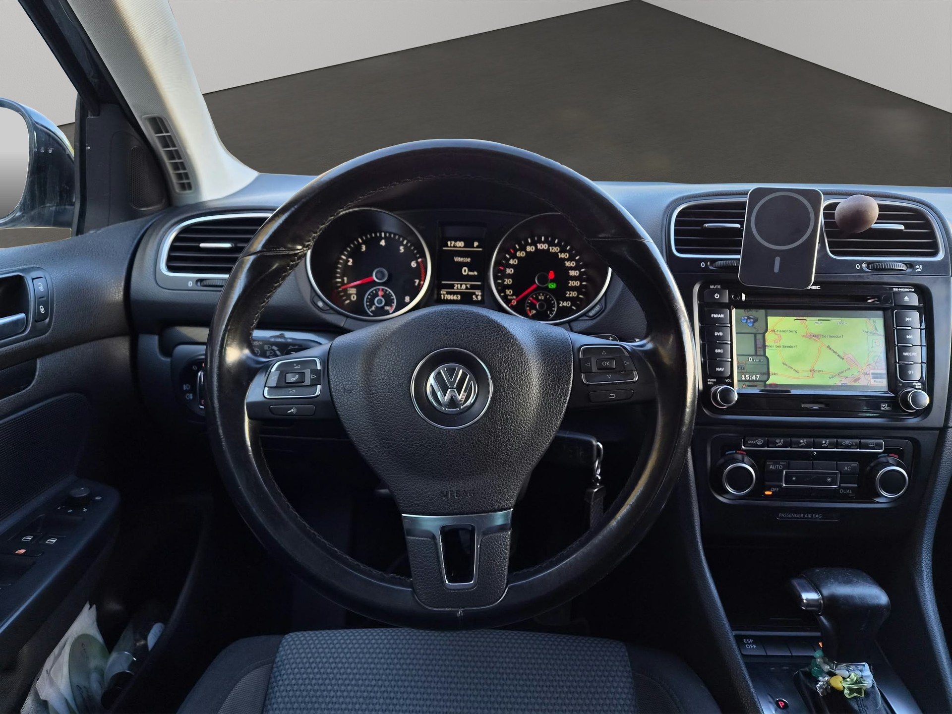 VW Golf Variant 1.4 TSI Comfortline DSG-image-9