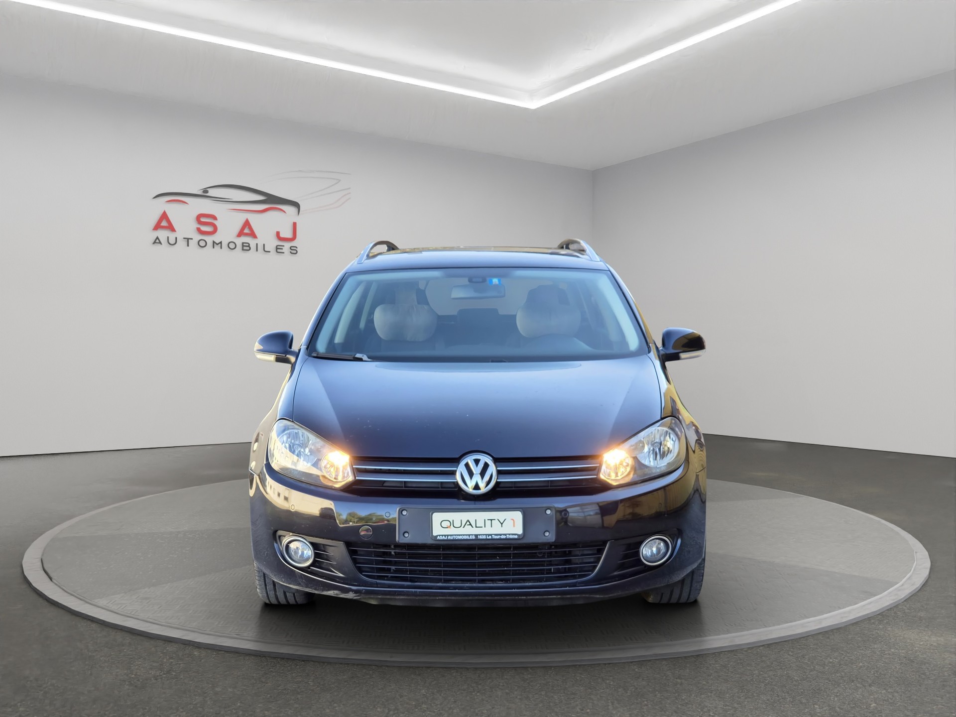 VW Golf Variant 1.4 TSI Comfortline DSG-image-1