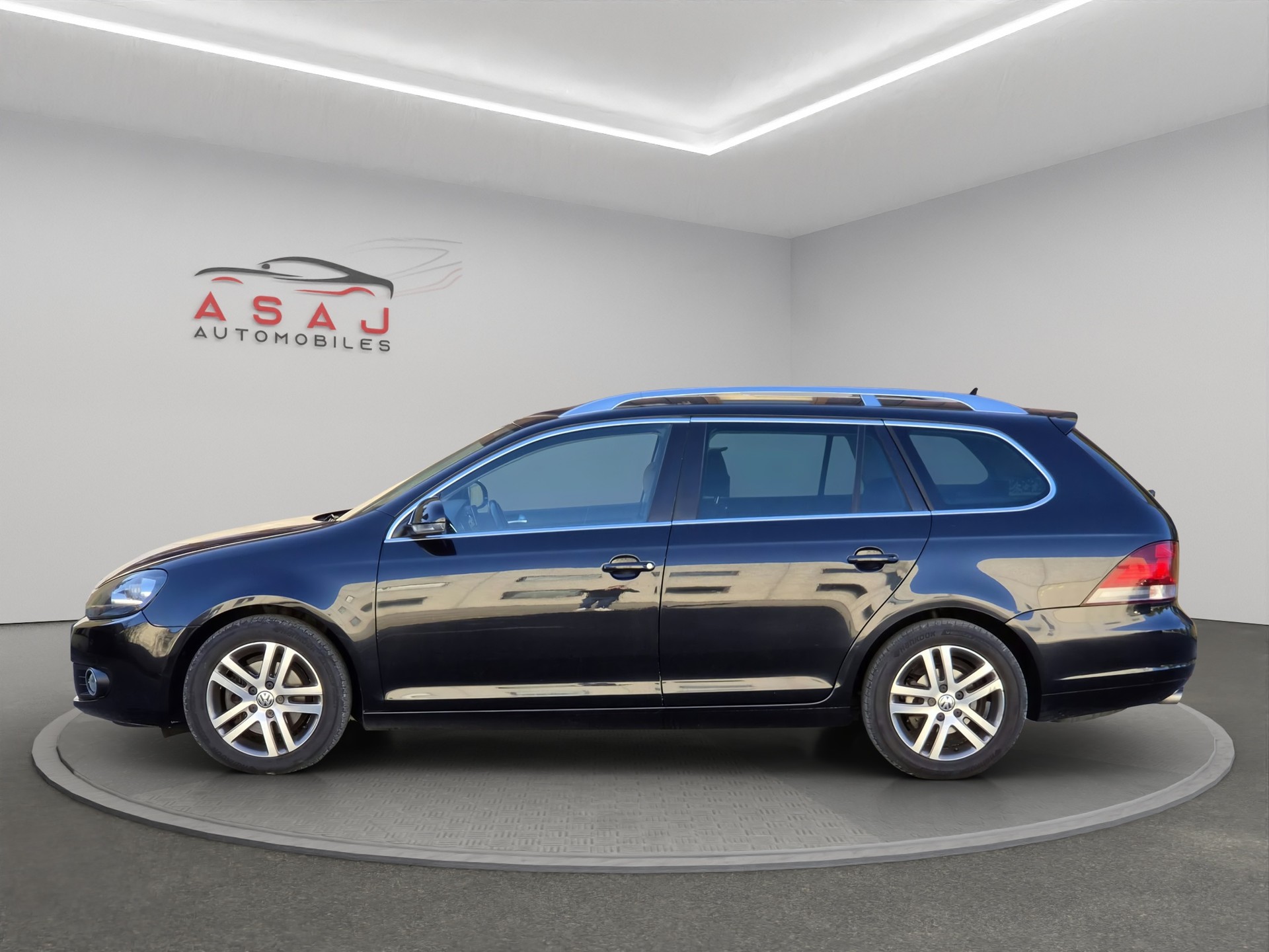 VW Golf Variant 1.4 TSI Comfortline DSG-image-3