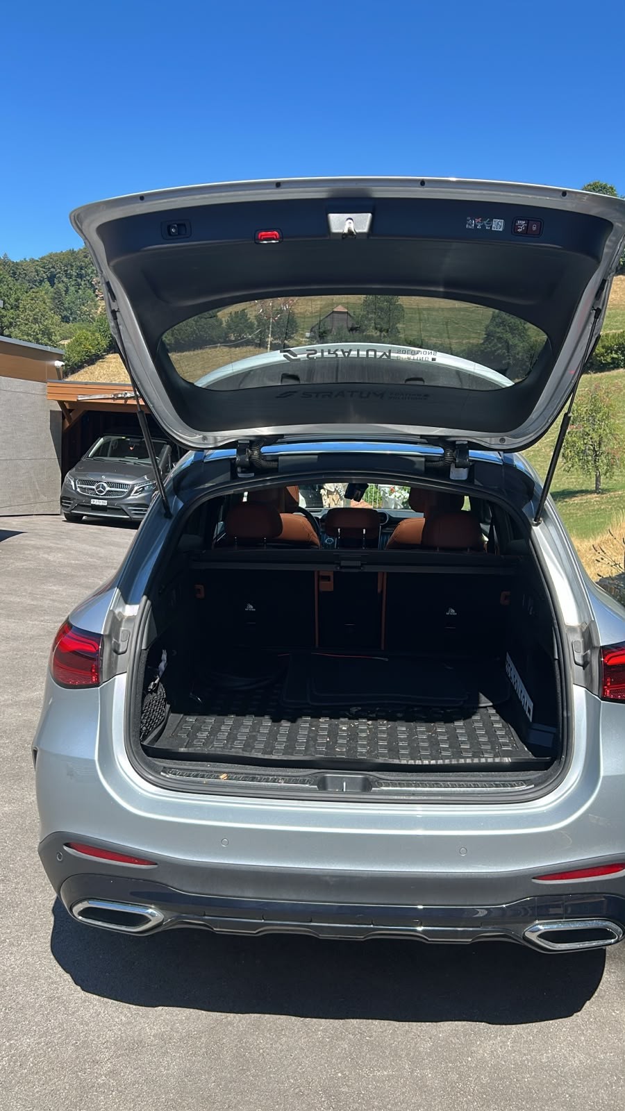 MERCEDES-BENZ GLC 300 AMG Line 4matic-image-5