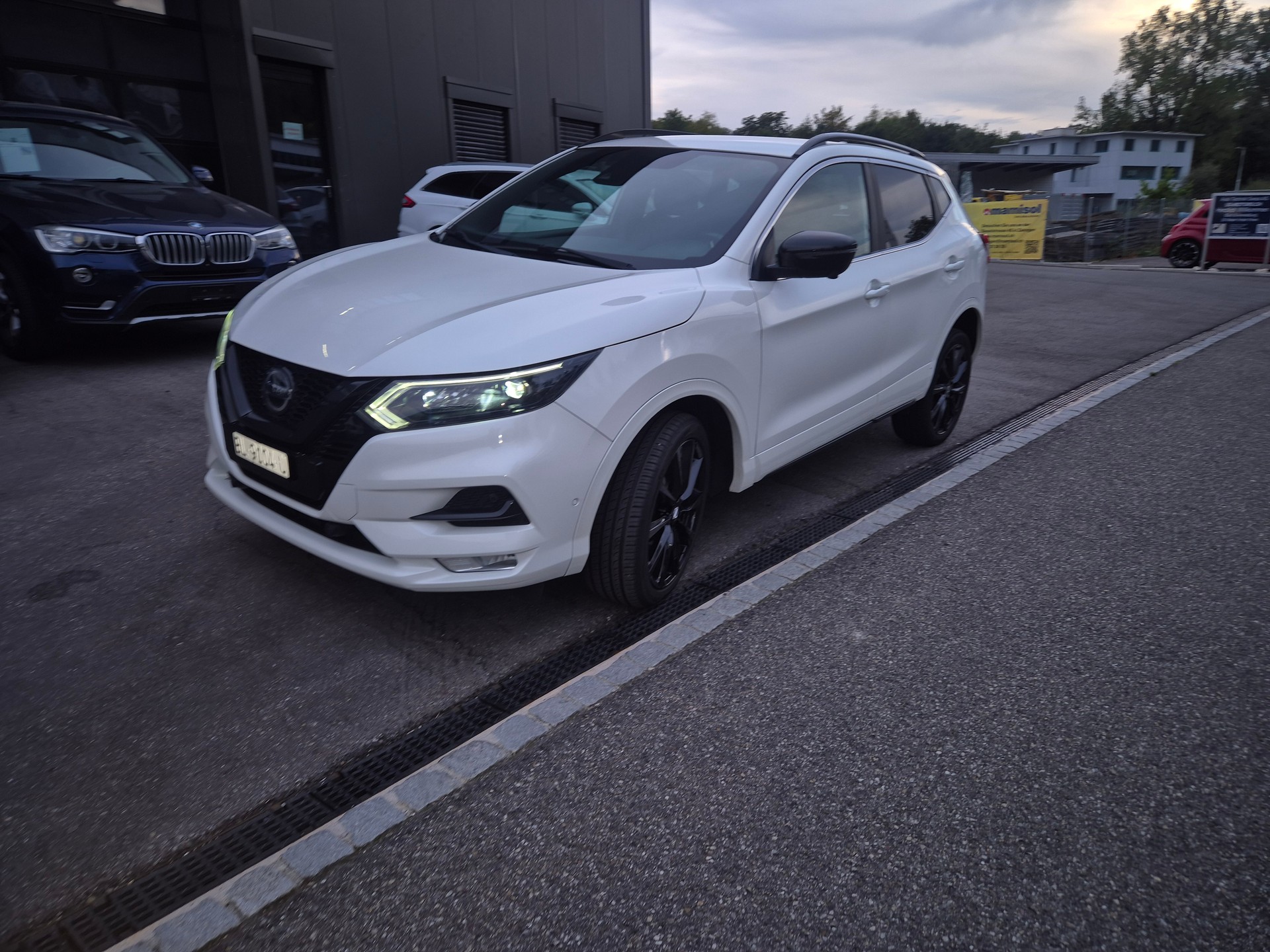 NISSAN Qashqai 1.7 dCi tekna Xtronic ALL-MODE 4x4-image-4