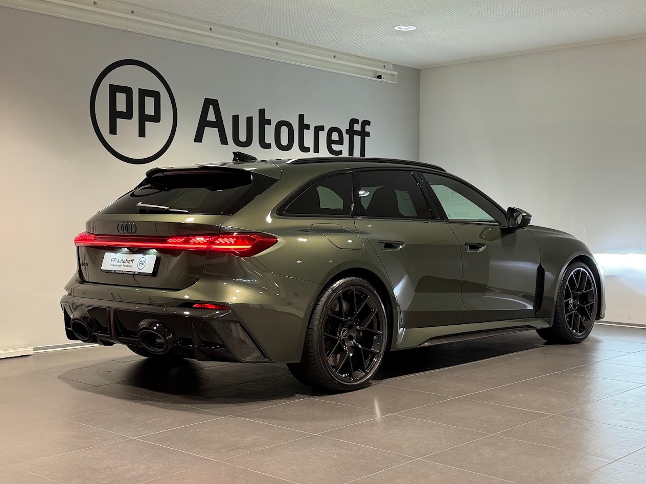 AUDI RS 5 Avant TFSI 470 kW Tiptronic quattro-image-14