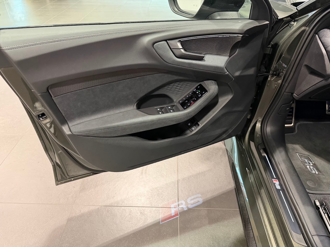 AUDI RS 5 Avant TFSI 470 kW Tiptronic quattro-image-2