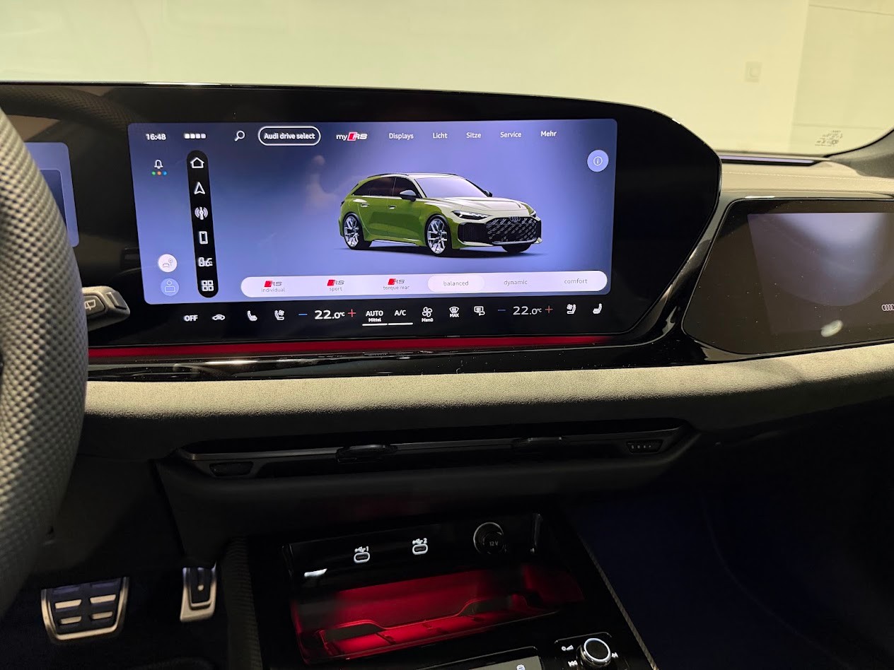 AUDI RS 5 Avant TFSI 470 kW Tiptronic quattro-image-8