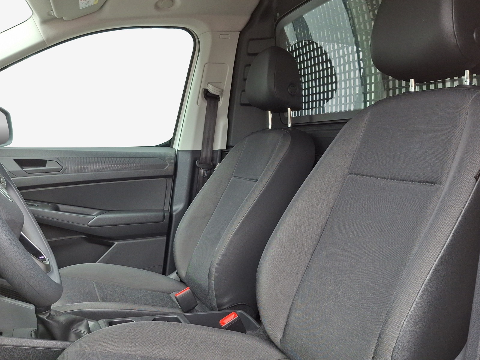 VW Caddy Cargo 2.0TDI-image-7