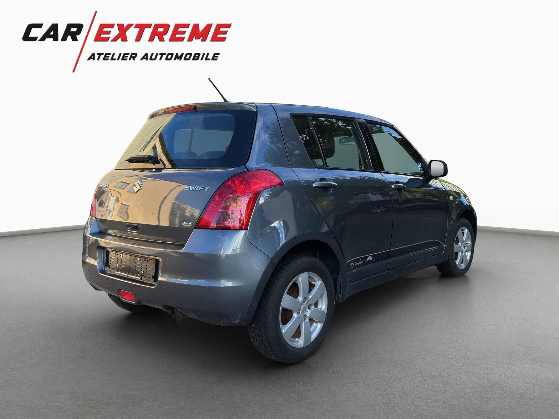 SUZUKI Swift 1.3i 16V GL Top Piz Sulai LE 4x4-image-3