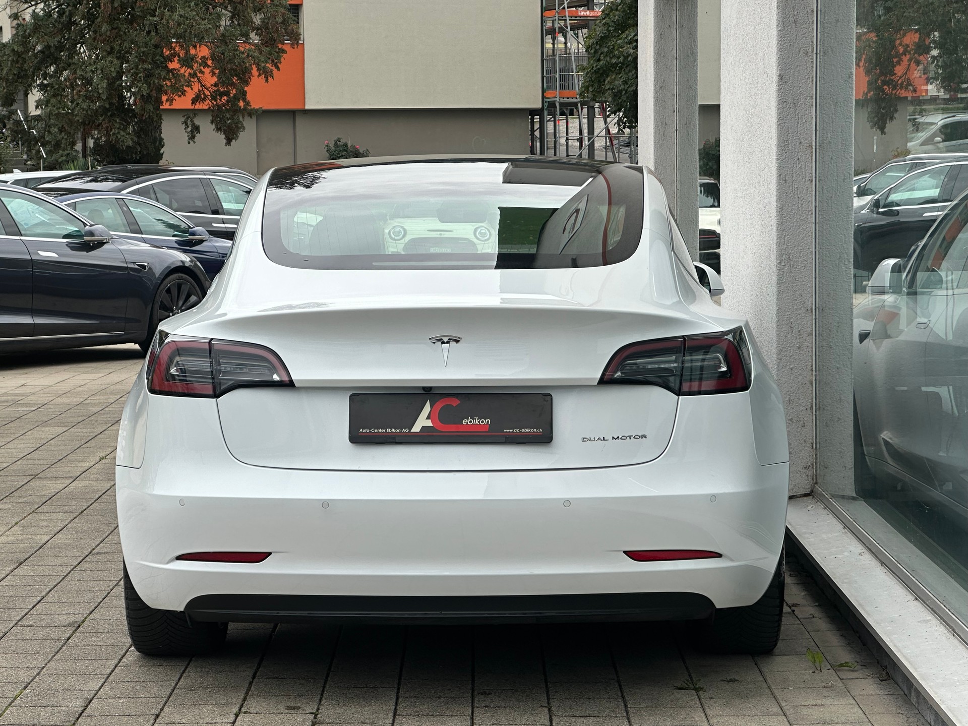 TESLA Model 3 Long Range Dual Motor AWD-image-4