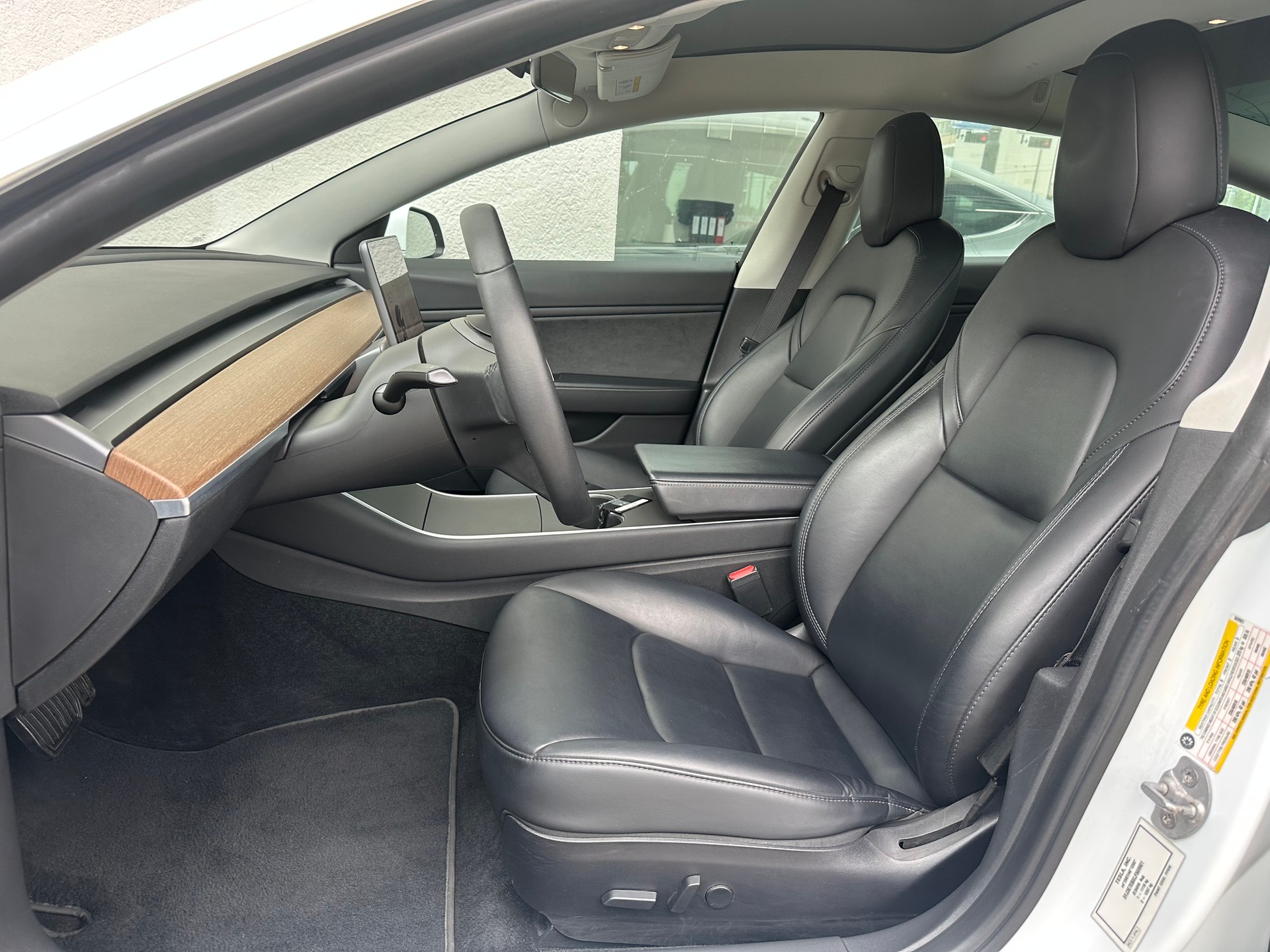 TESLA Model 3 Long Range Dual Motor AWD-image-7