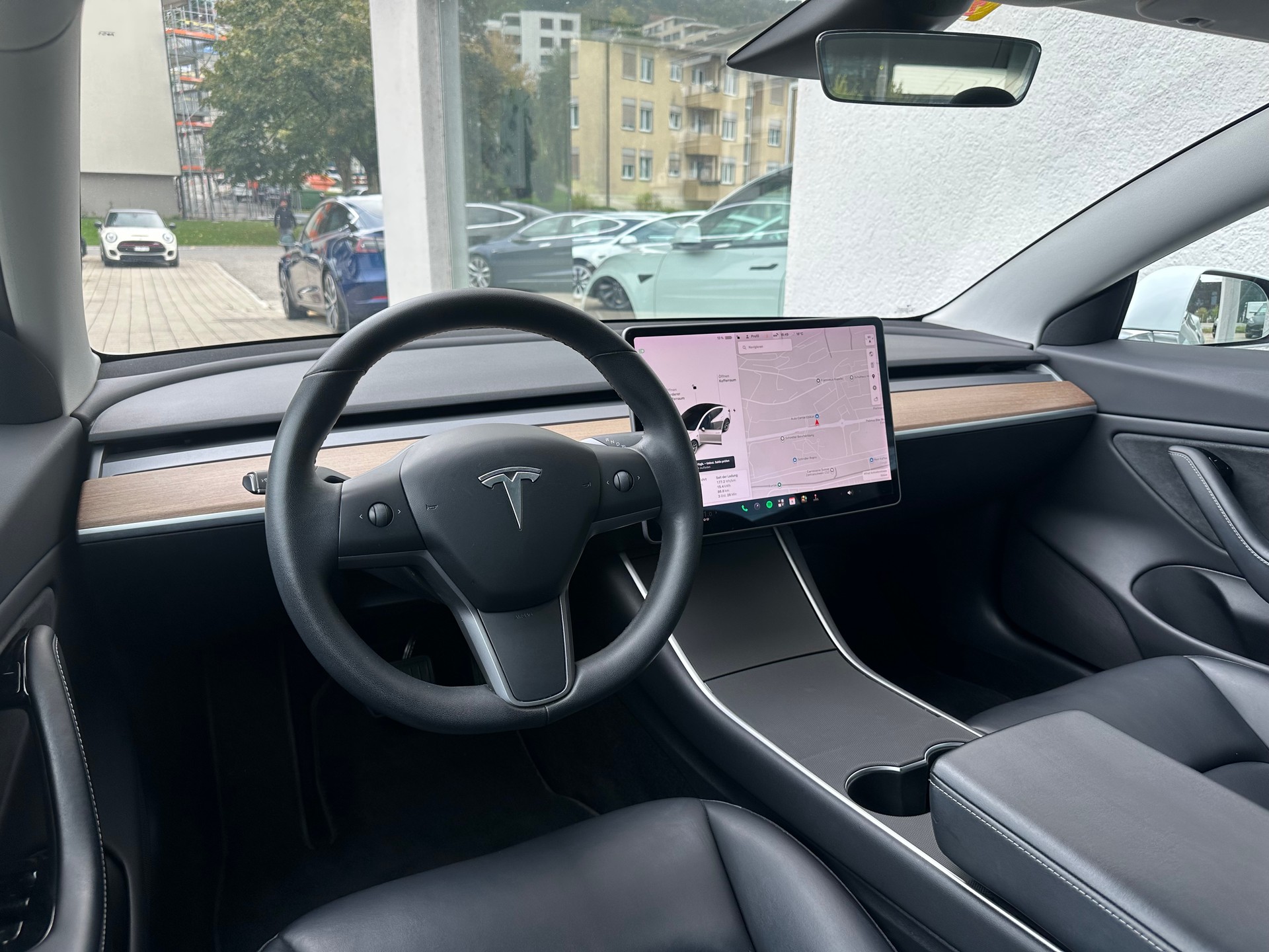 TESLA Model 3 Long Range Dual Motor AWD-image-9