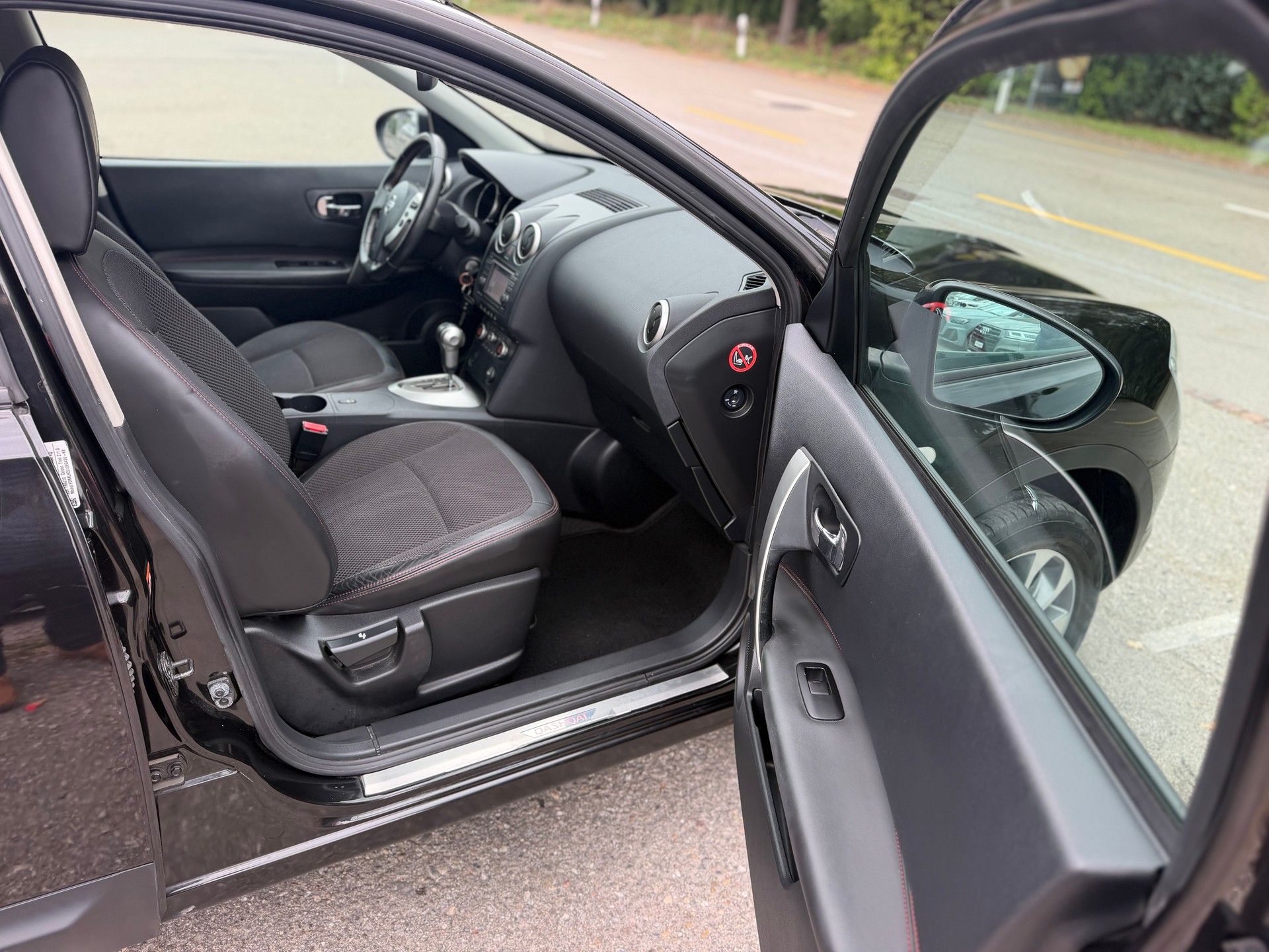 NISSAN Qashqai 2.0 i-Way XTronic CVT-image-11