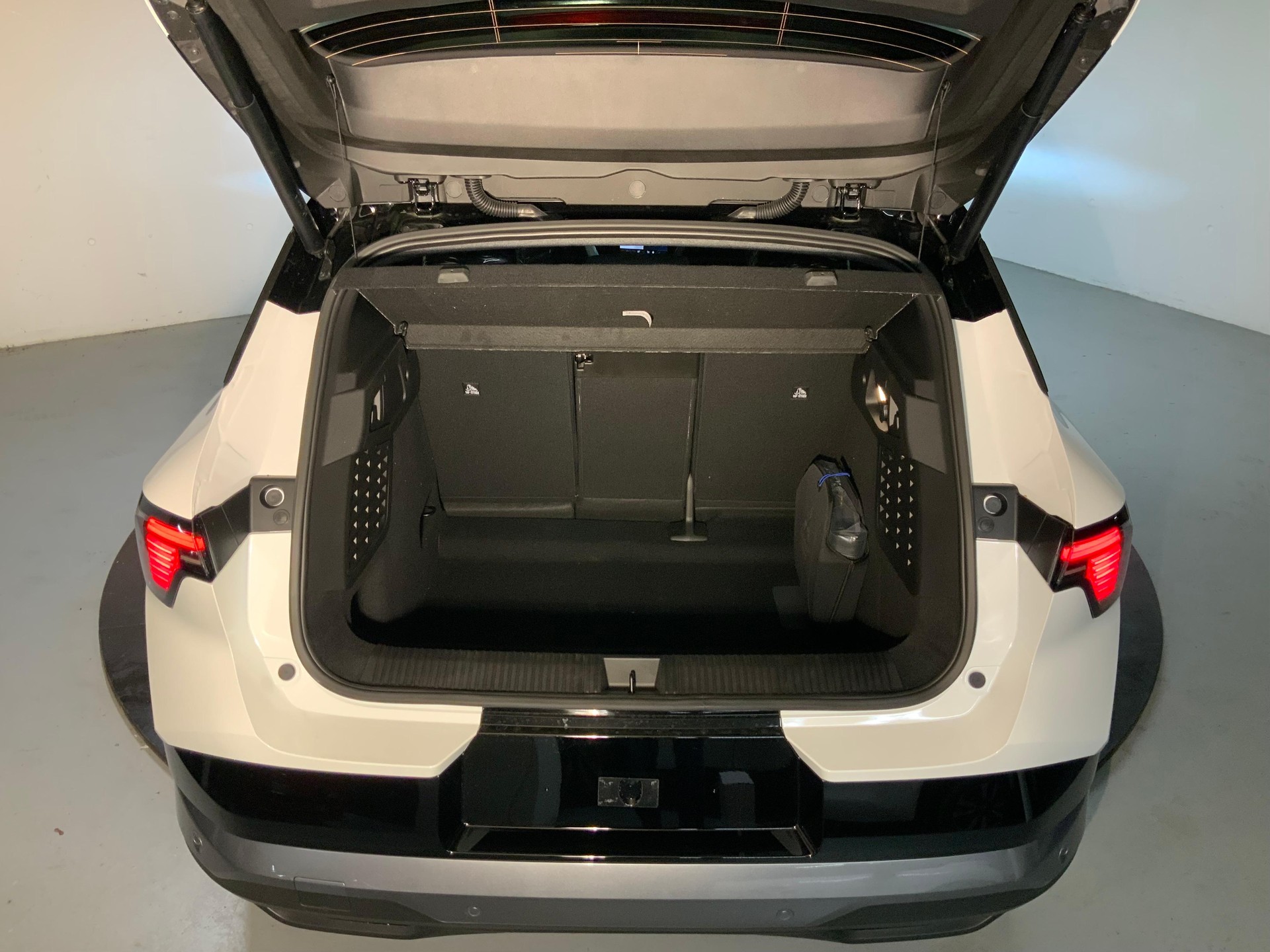 MITSUBISHI Eclipse Cross Intense-image-5