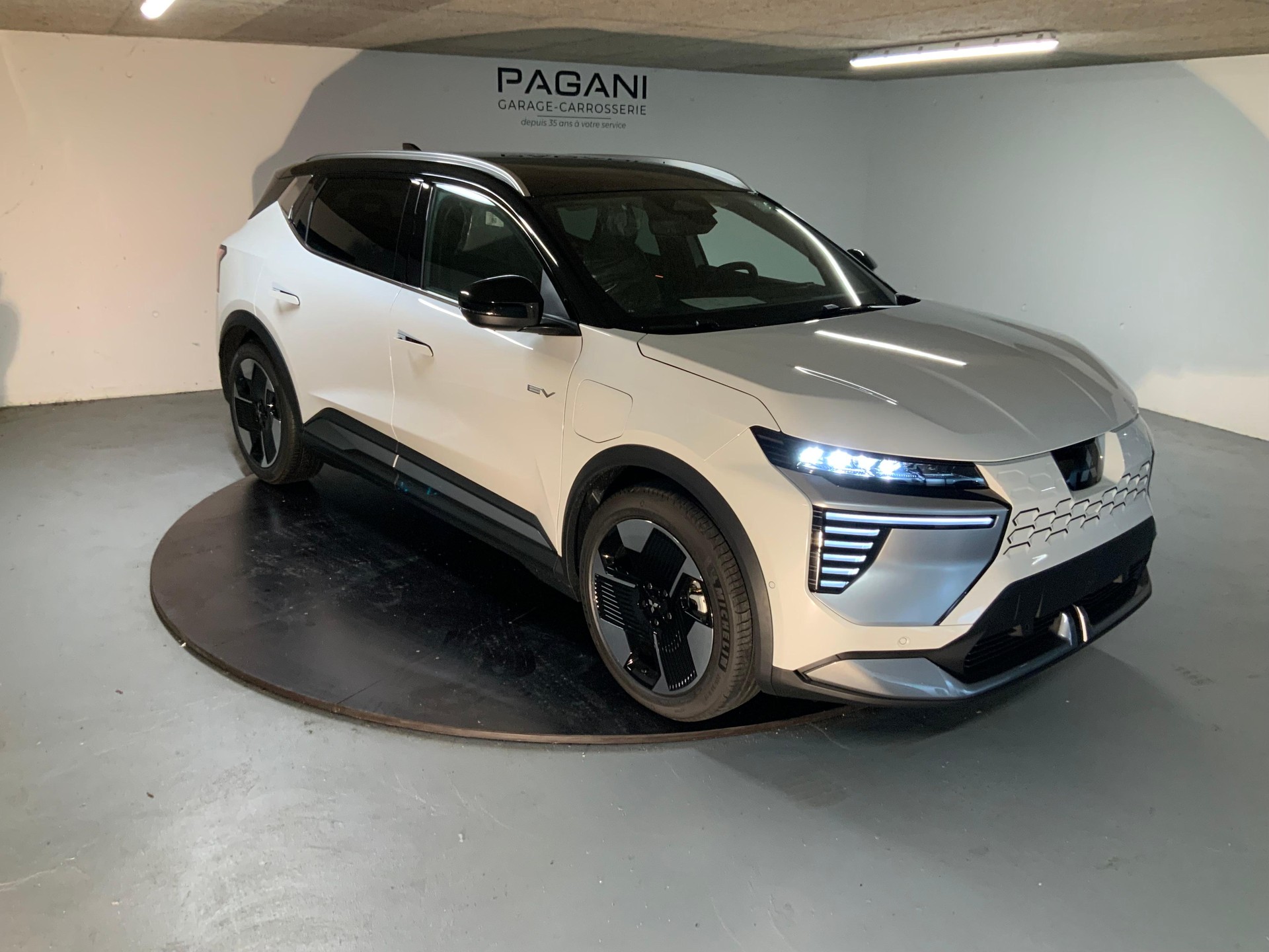MITSUBISHI Eclipse Cross Intense-image-1
