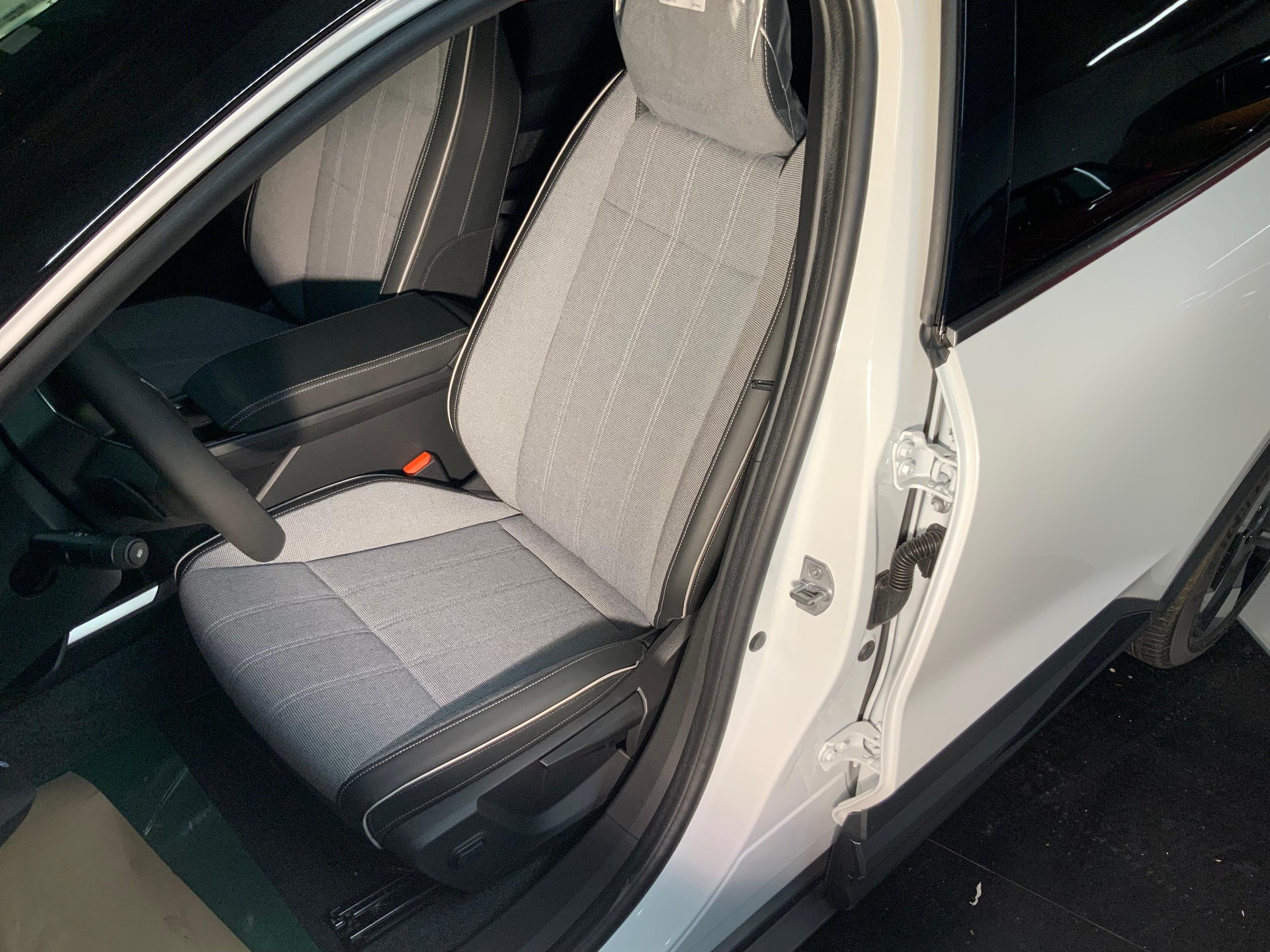 MITSUBISHI Eclipse Cross Intense-image-7