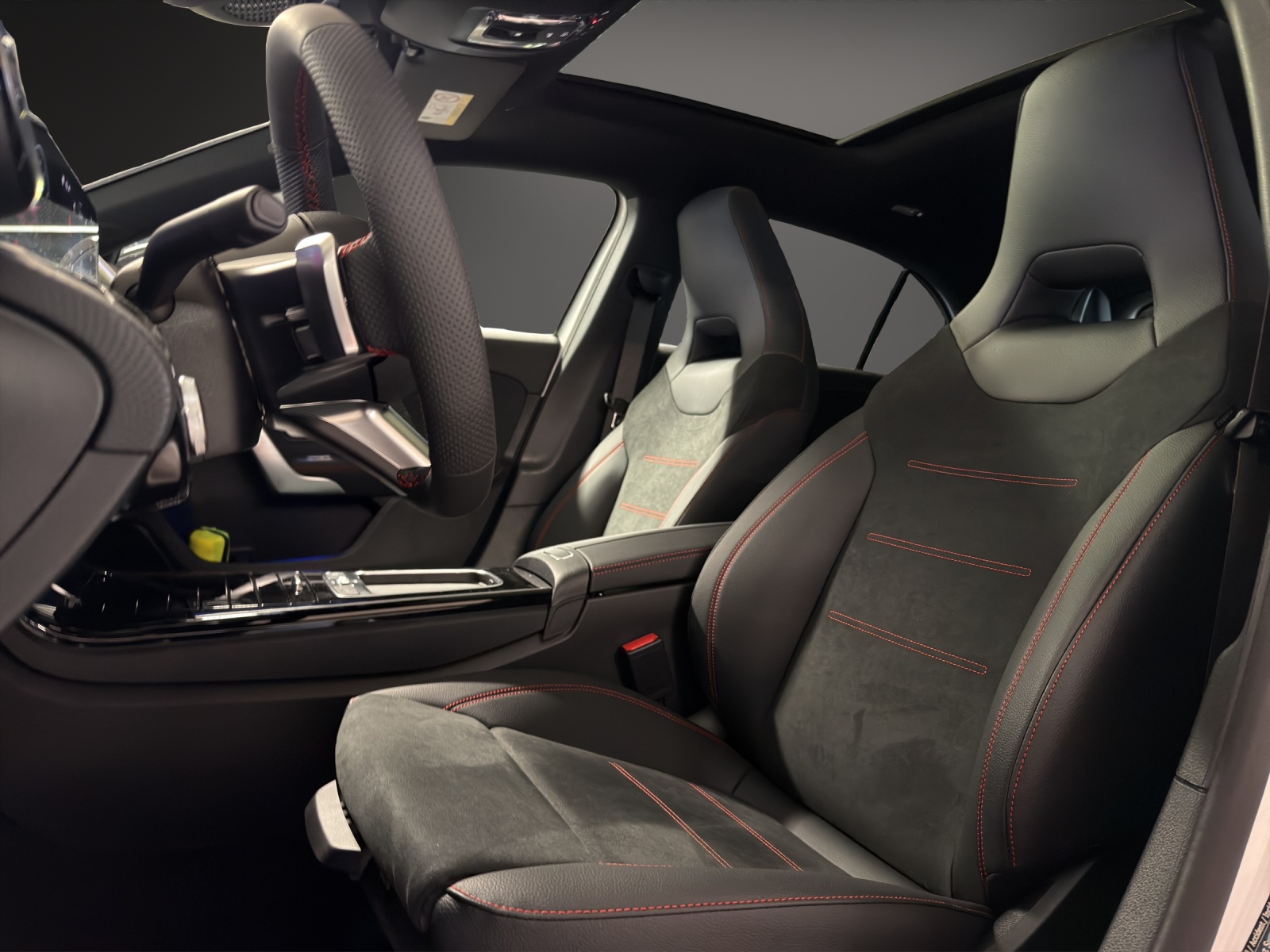 MERCEDES-BENZ A 200 Night Star 7G-DCT-image-7