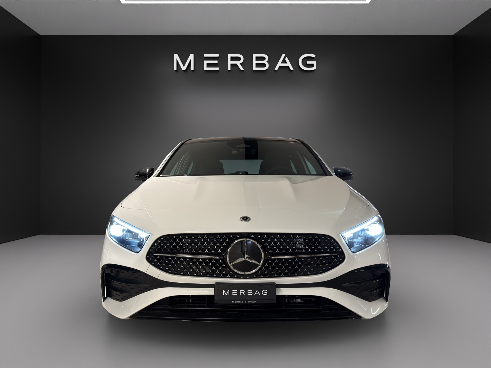 MERCEDES-BENZ A 200 Night Star 7G-DCT-image-1