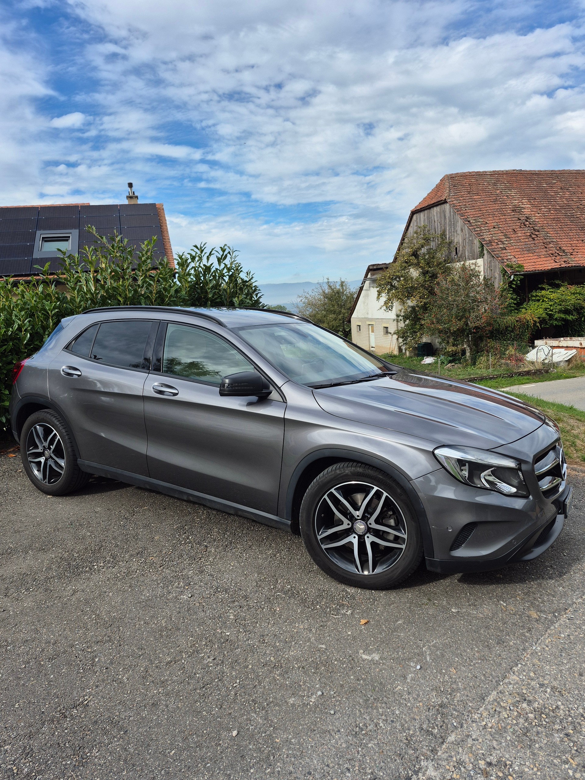 MERCEDES-BENZ GLA 250-image-2