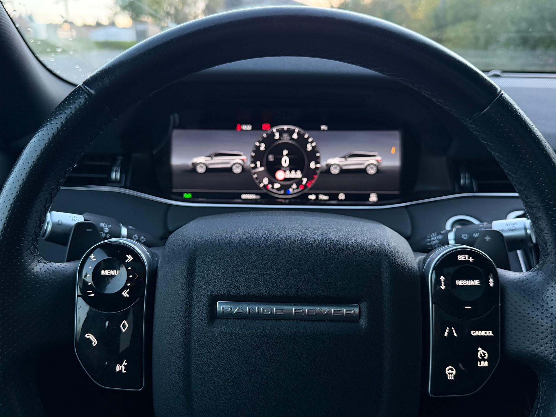LAND ROVER Range Rover Evoque R-Dynamic P 250 HSE AT9-image-7