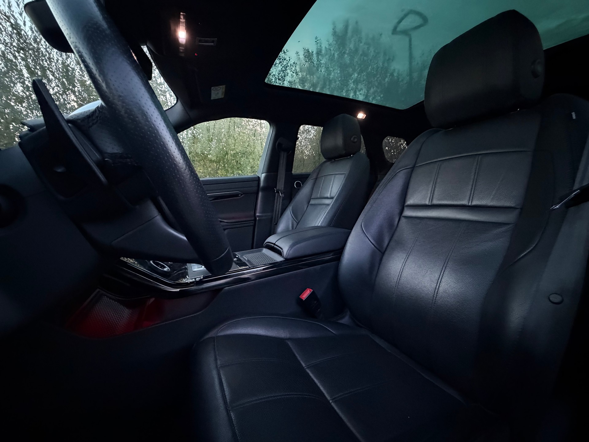 LAND ROVER Range Rover Evoque R-Dynamic P 250 HSE AT9-image-12