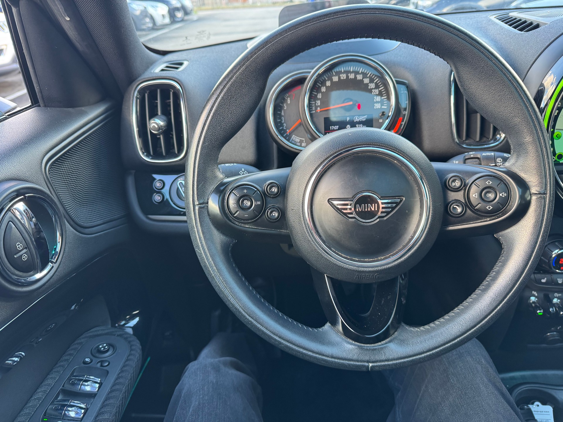 MINI Countryman Cooper ALL4 Steptronic-image-18
