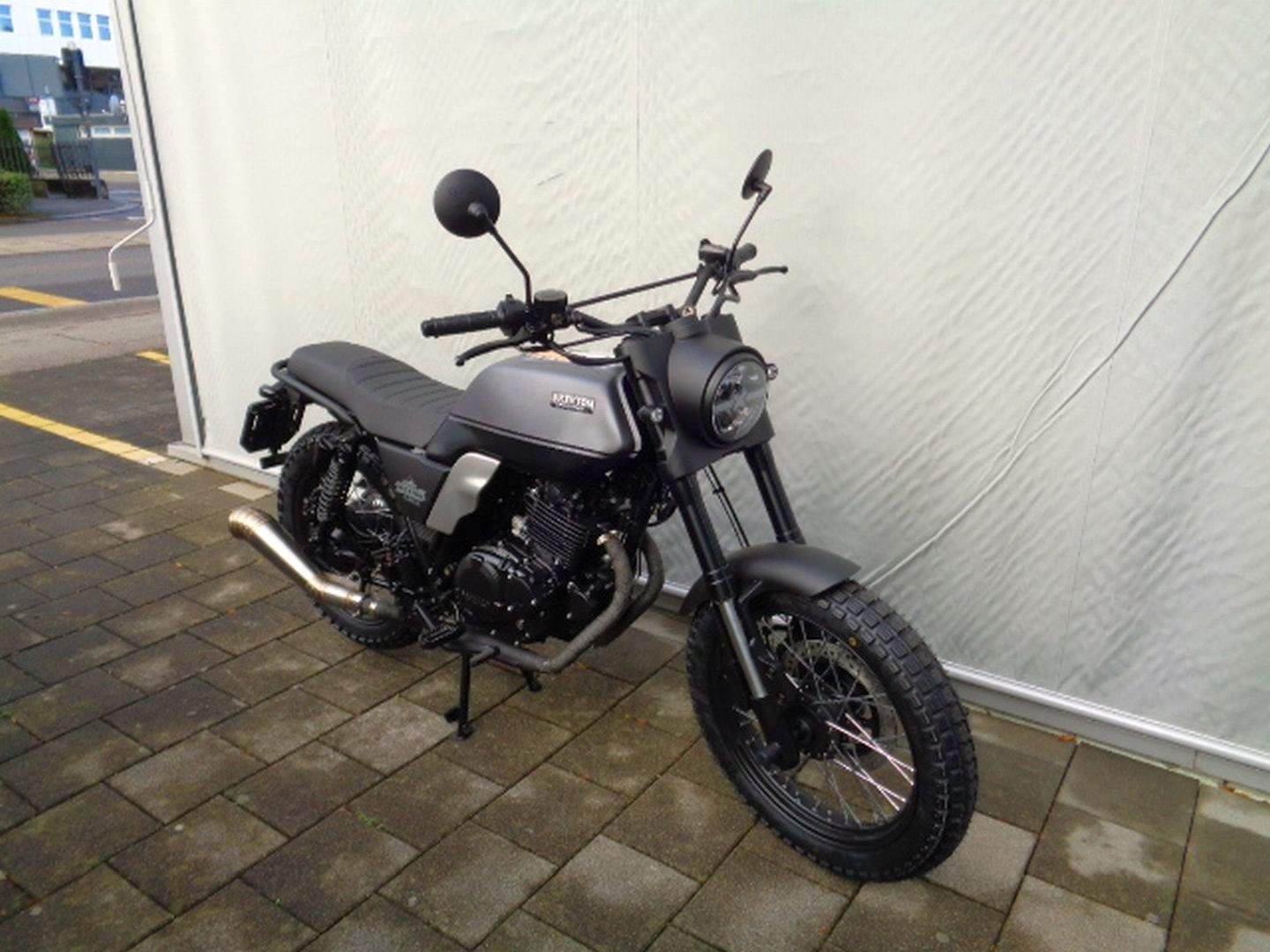 BRIXTON Felsberg 250-showroom-element-3