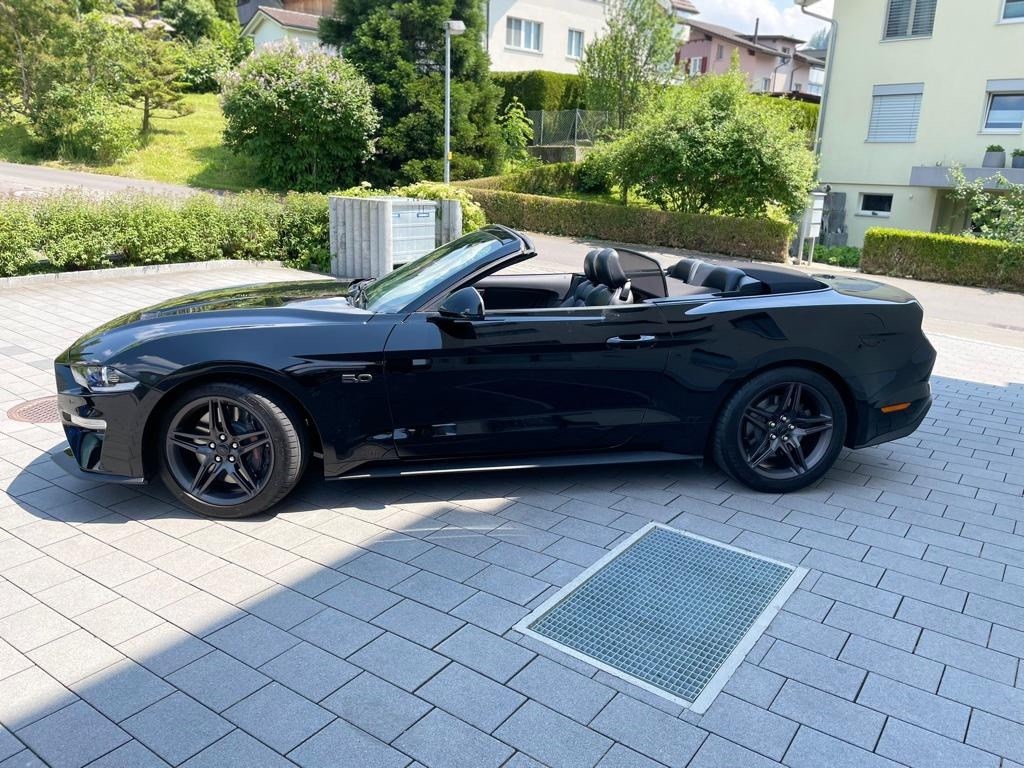 FORD Mustang Convertible 5.0 V8 GT-image-1