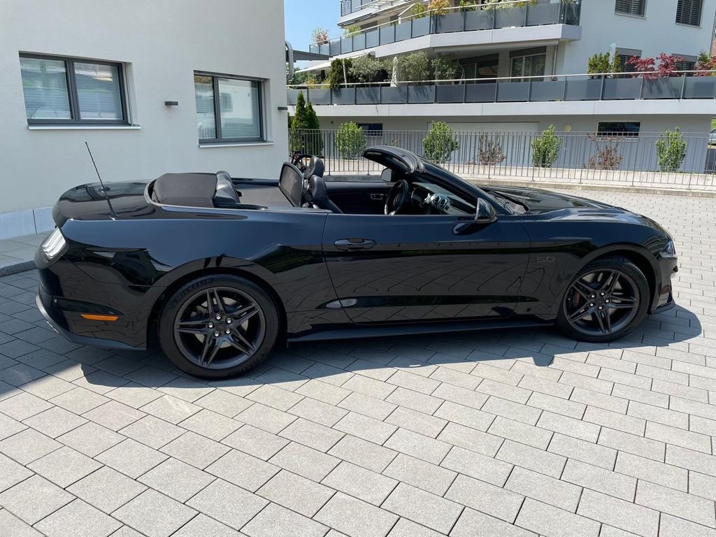 FORD Mustang Convertible 5.0 V8 GT-image-3