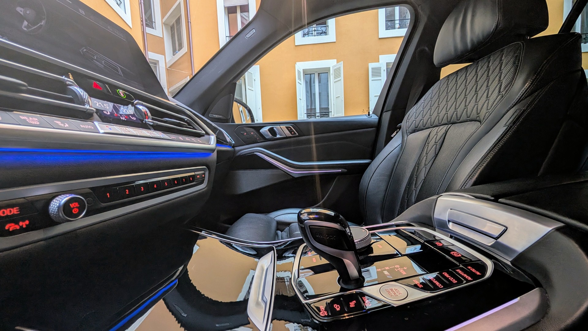 BMW X5 xDrive M50d Steptronic-image-8