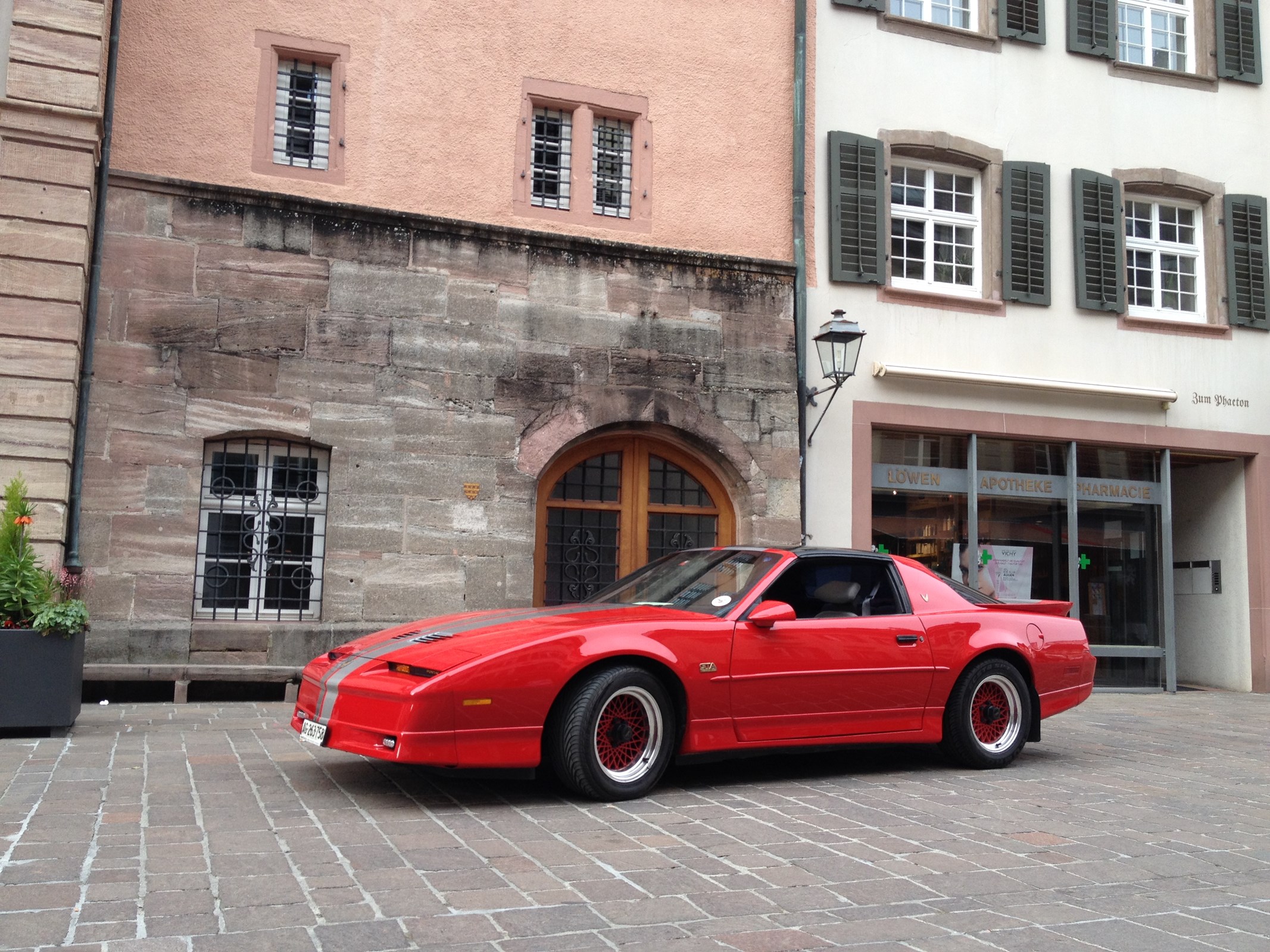 Car photo