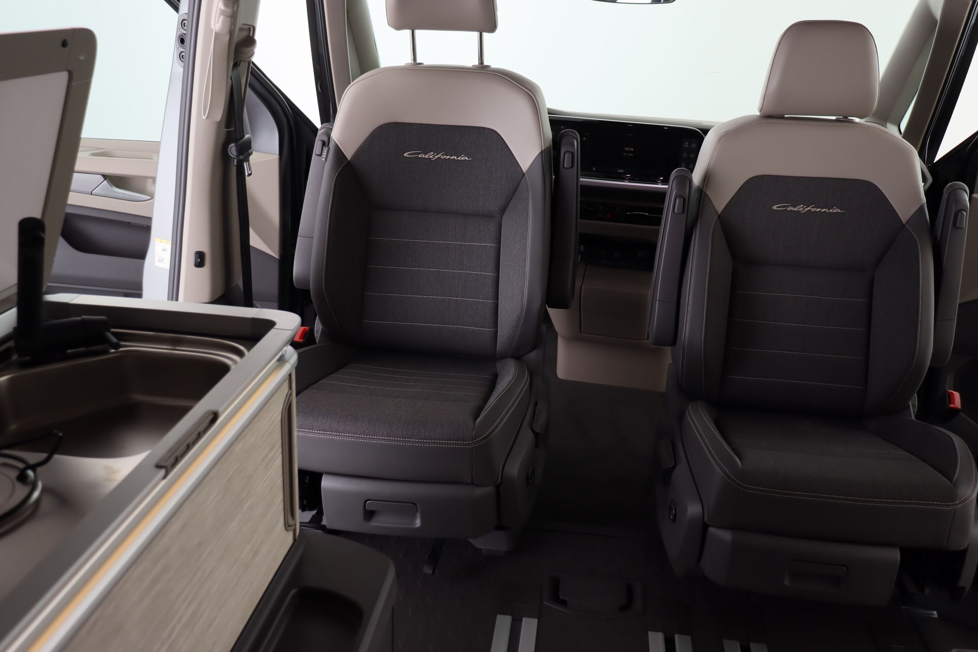 VW California 2.0 TDI Ocean-image-11