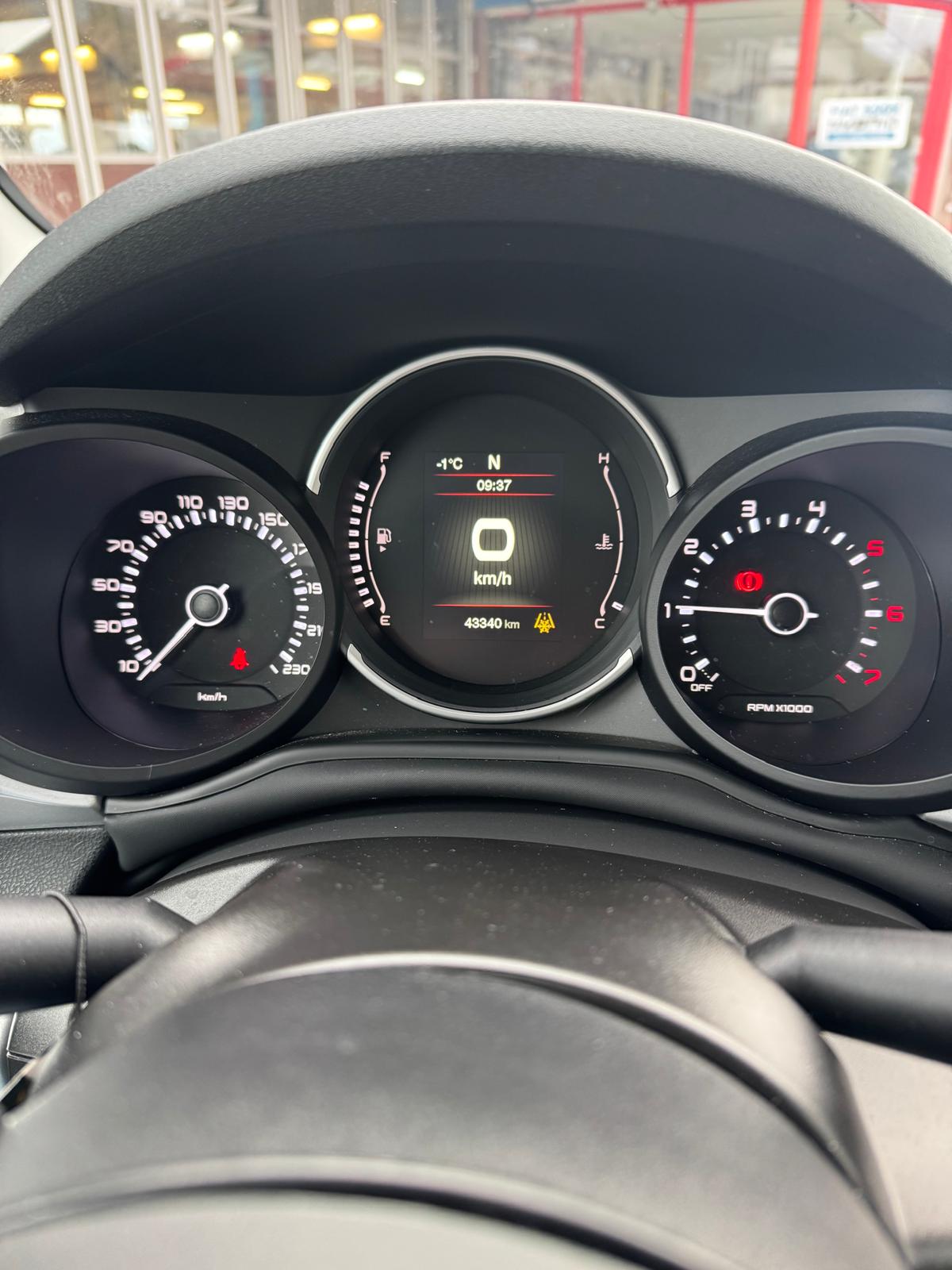 FIAT 500L 1.3 JTD 120th Anniversary Dualogic-image-1