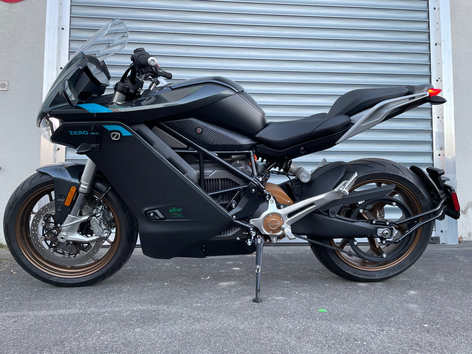 ZERO SRS ZF 17.3-showroom-element-1
