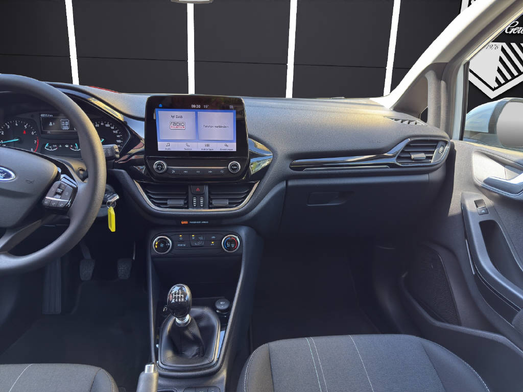 FORD Fiesta 1.0 EcoB Cool & Connect-image-11