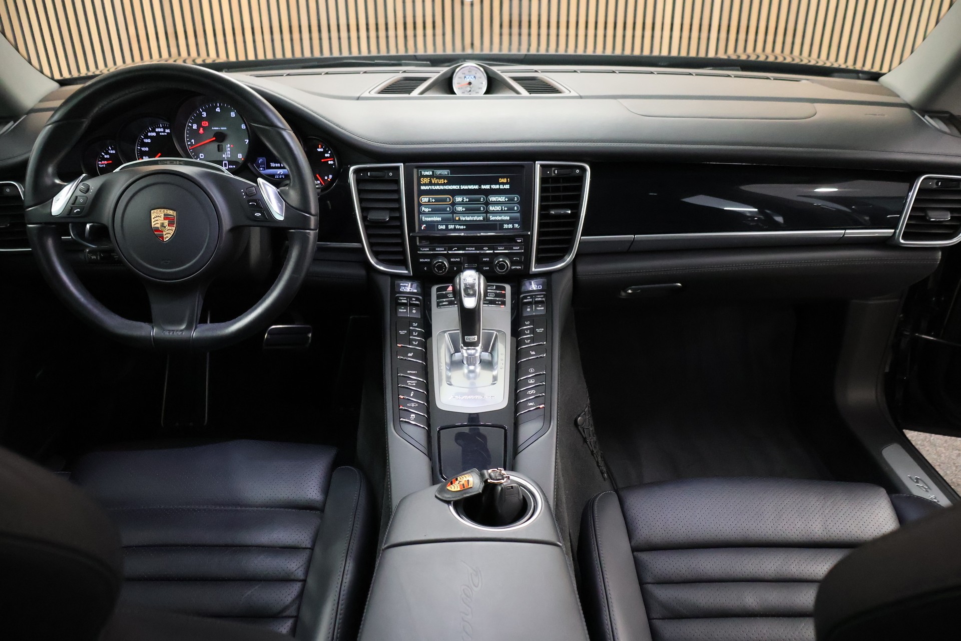 PORSCHE Panamera 4S 3.0 PDK-image-16