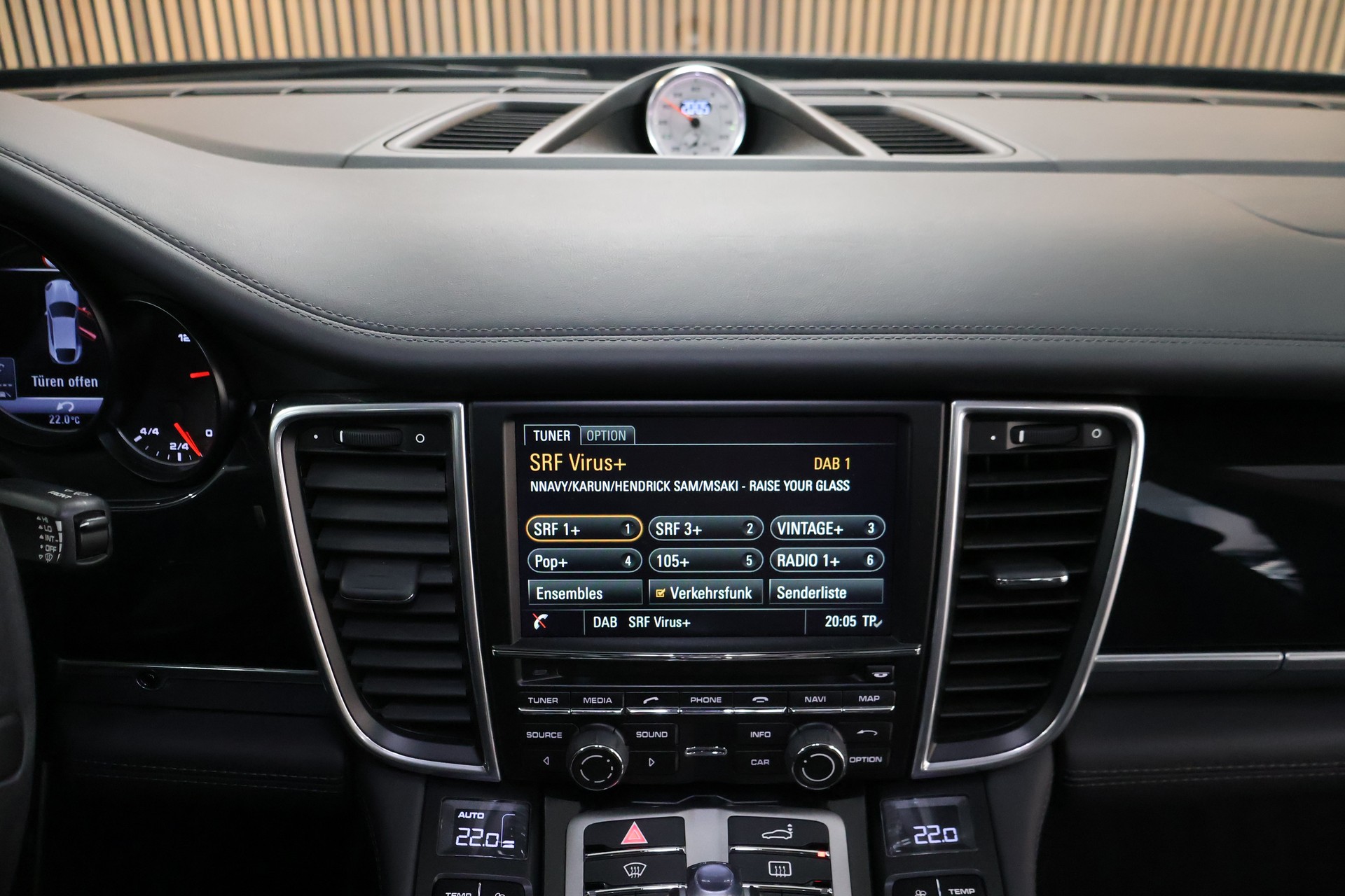 PORSCHE Panamera 4S 3.0 PDK-image-19
