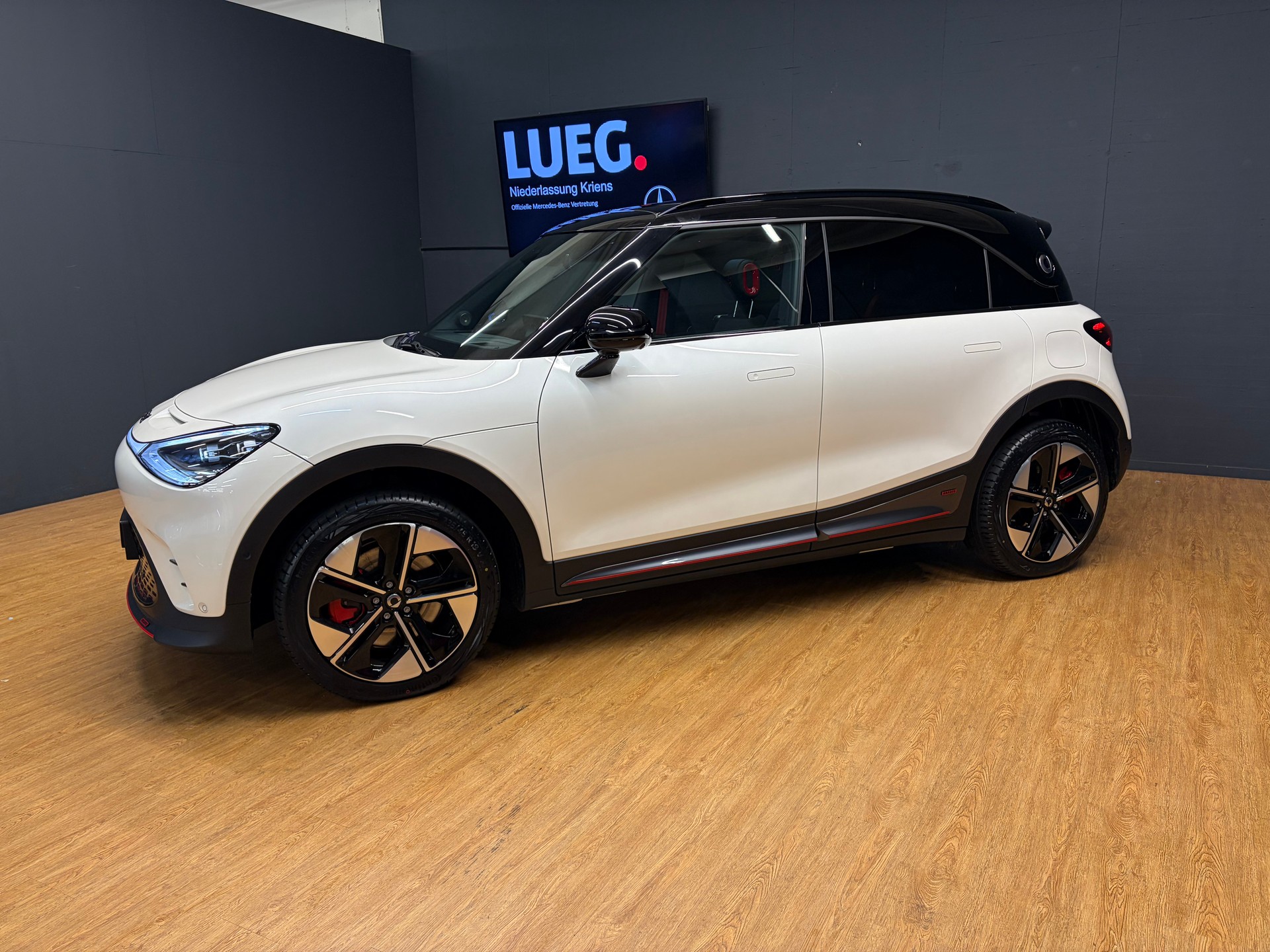 SMART #1 66 kWh Brabus AWD-image-1