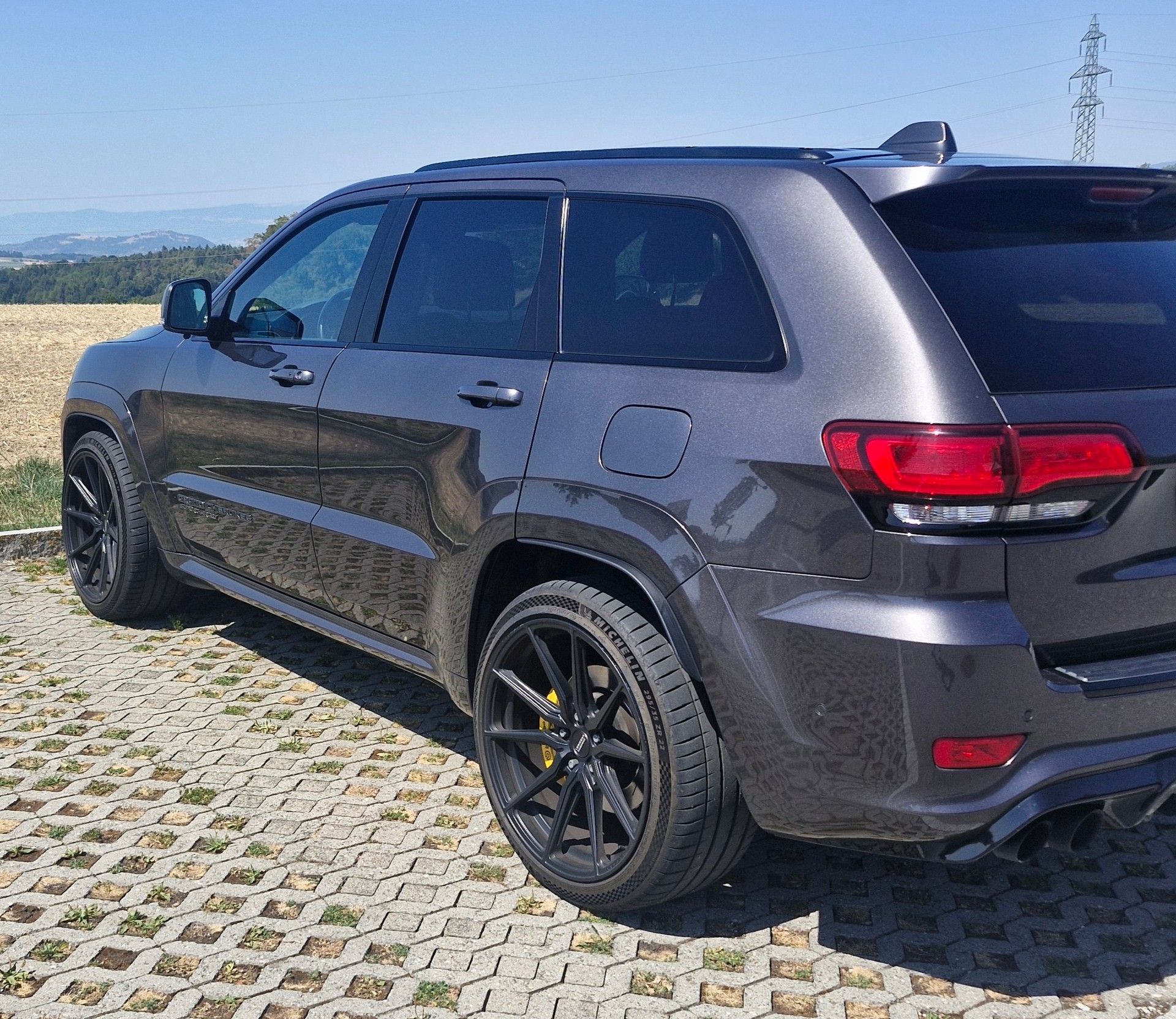 JEEP Grand Cherokee 6.2 V8 HEMI Trackhawk Automatic-image-0