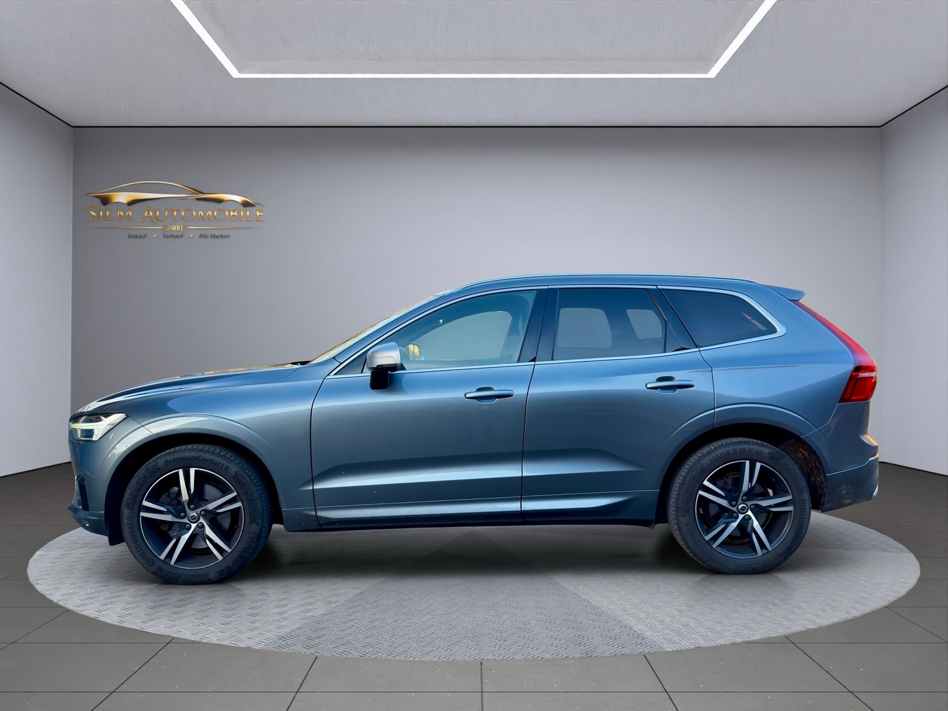 VOLVO XC60 D4 AWD R-Design Geartronic-image-3