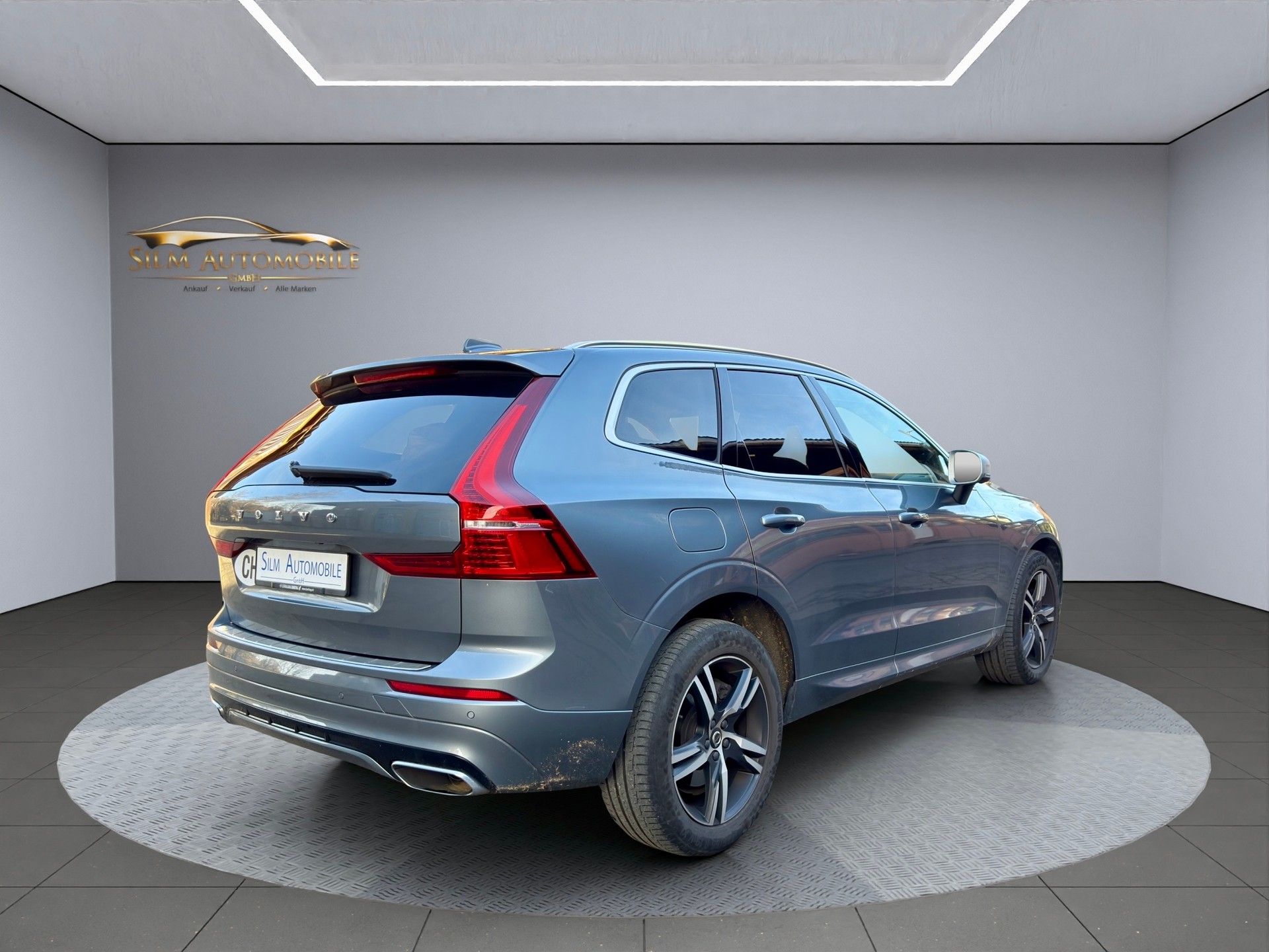 VOLVO XC60 D4 AWD R-Design Geartronic-image-6